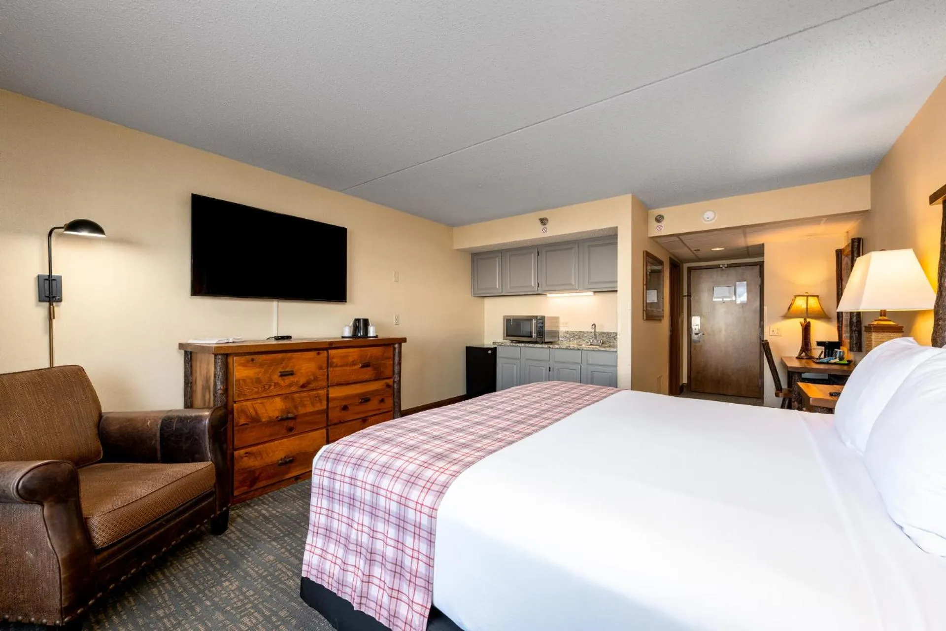 Bed in Lodge of the Ozarks