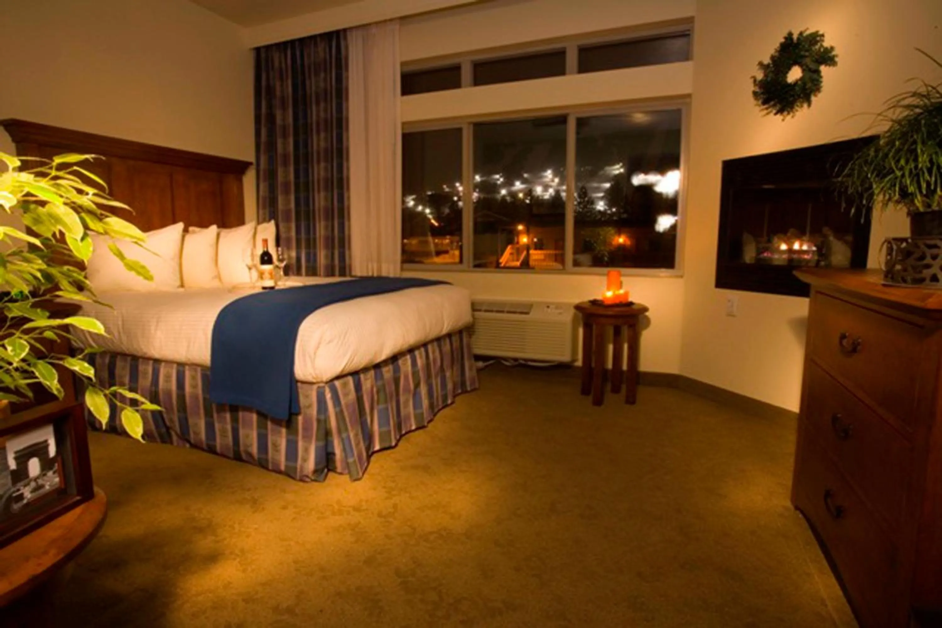 Bed in The Lexington at Jackson Hole