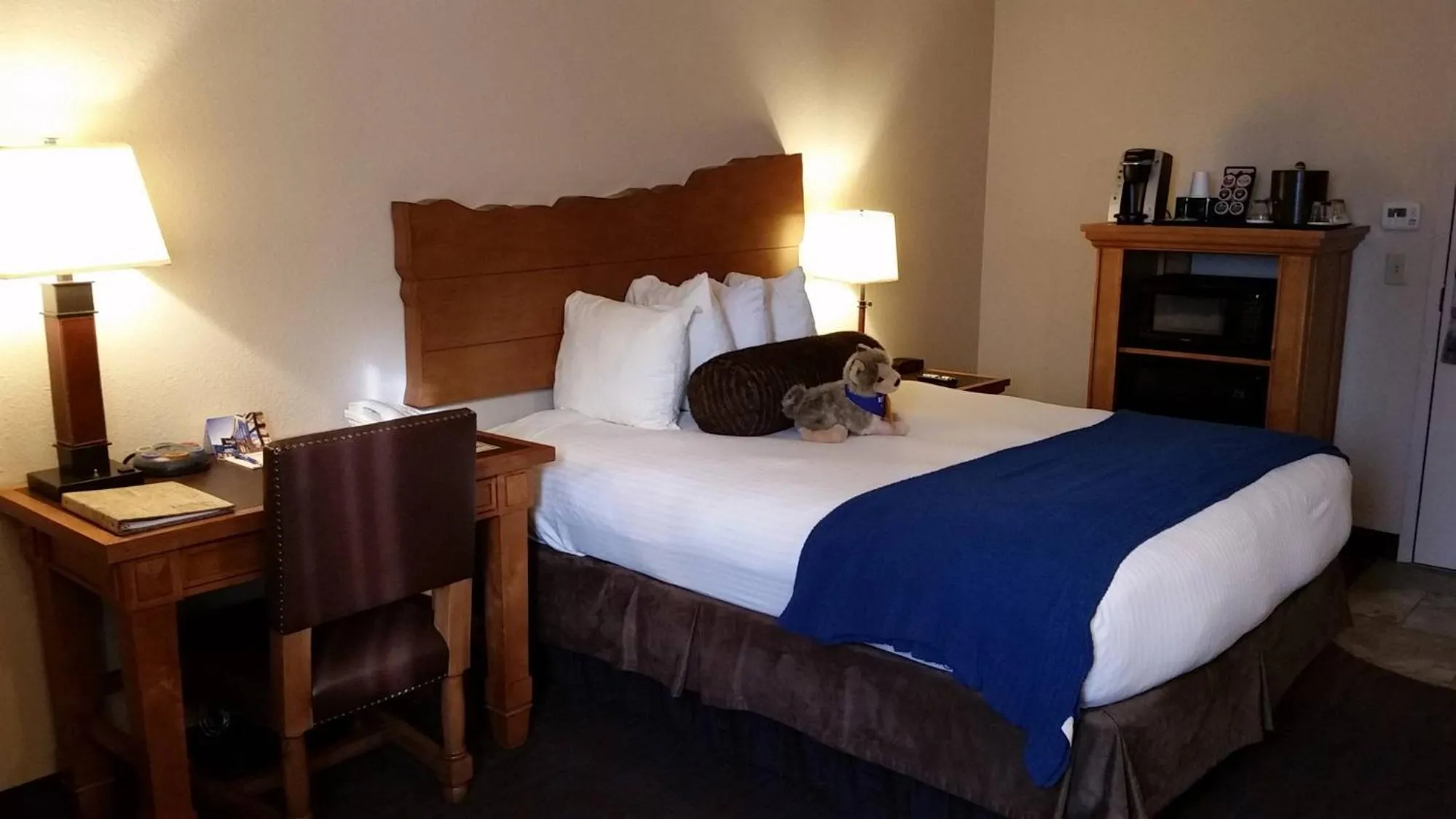 Photo of the whole room, Bed in The Lexington at Jackson Hole