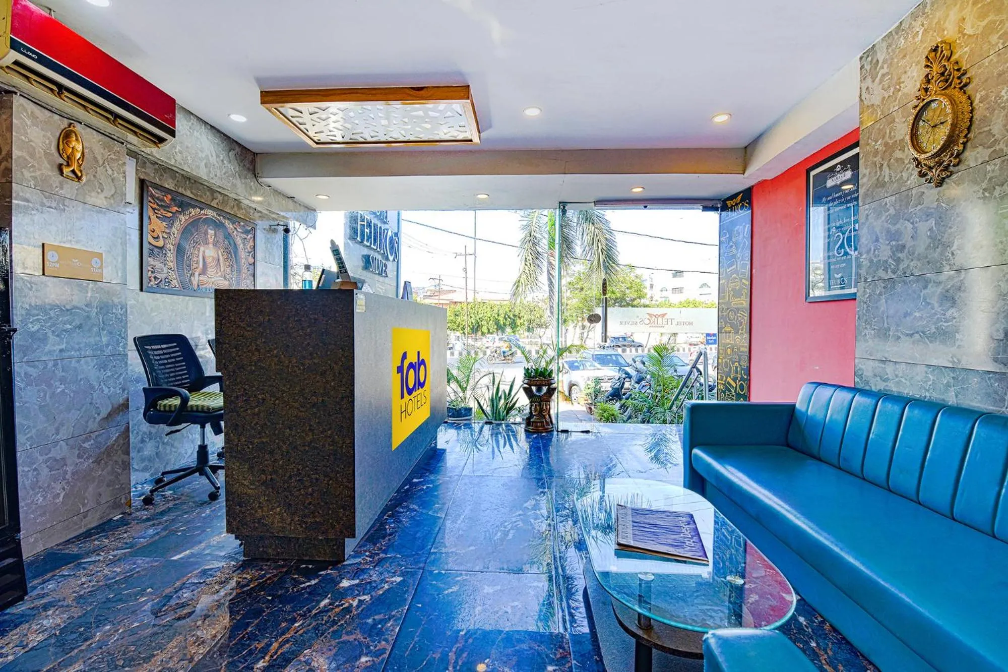 Lobby or reception in FabHotel Teliko Silver