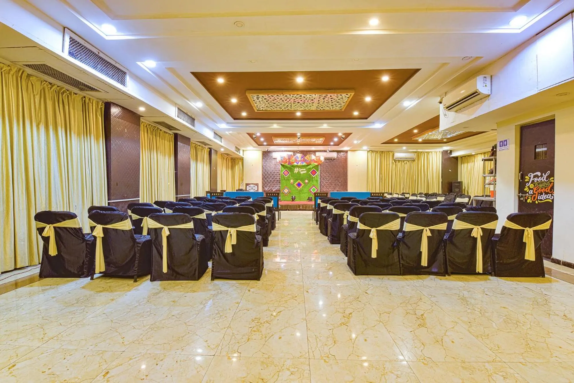 Banquet/Function facilities in FabHotel Teliko Silver