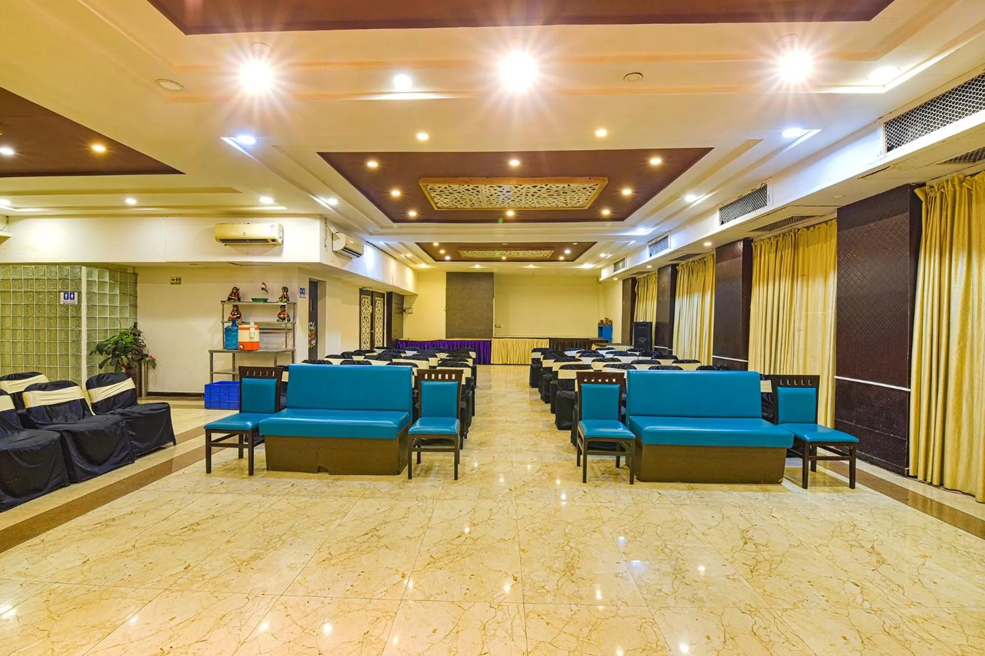 Banquet/Function facilities in FabHotel Teliko Silver