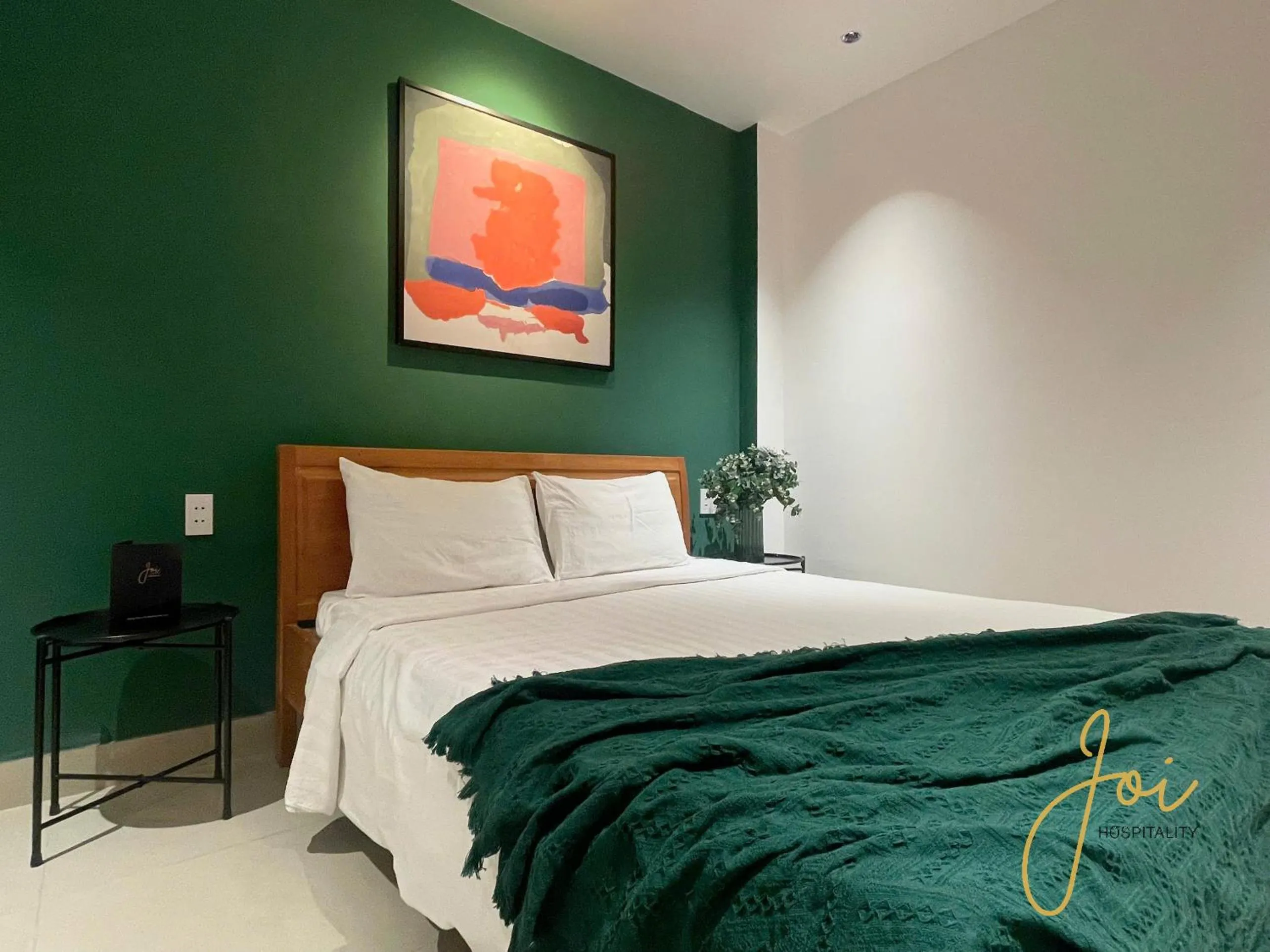 Bed in Joi Hospitality - Anthony