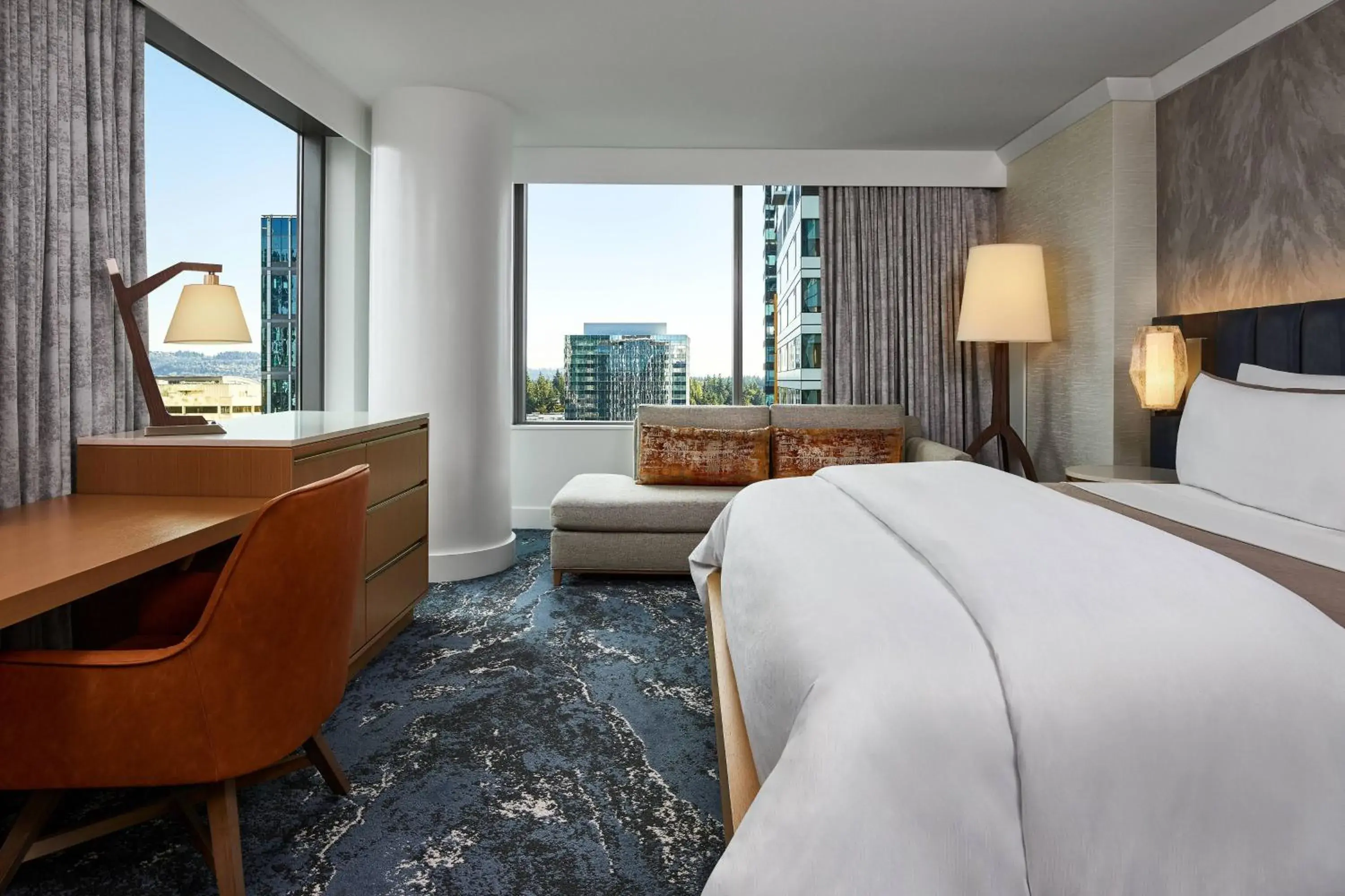 Deluxe View, Guest room, 1 King, City view in The Westin Bellevue Deluxe View, Guest room, 1 King, City view in The Westin Bellevue