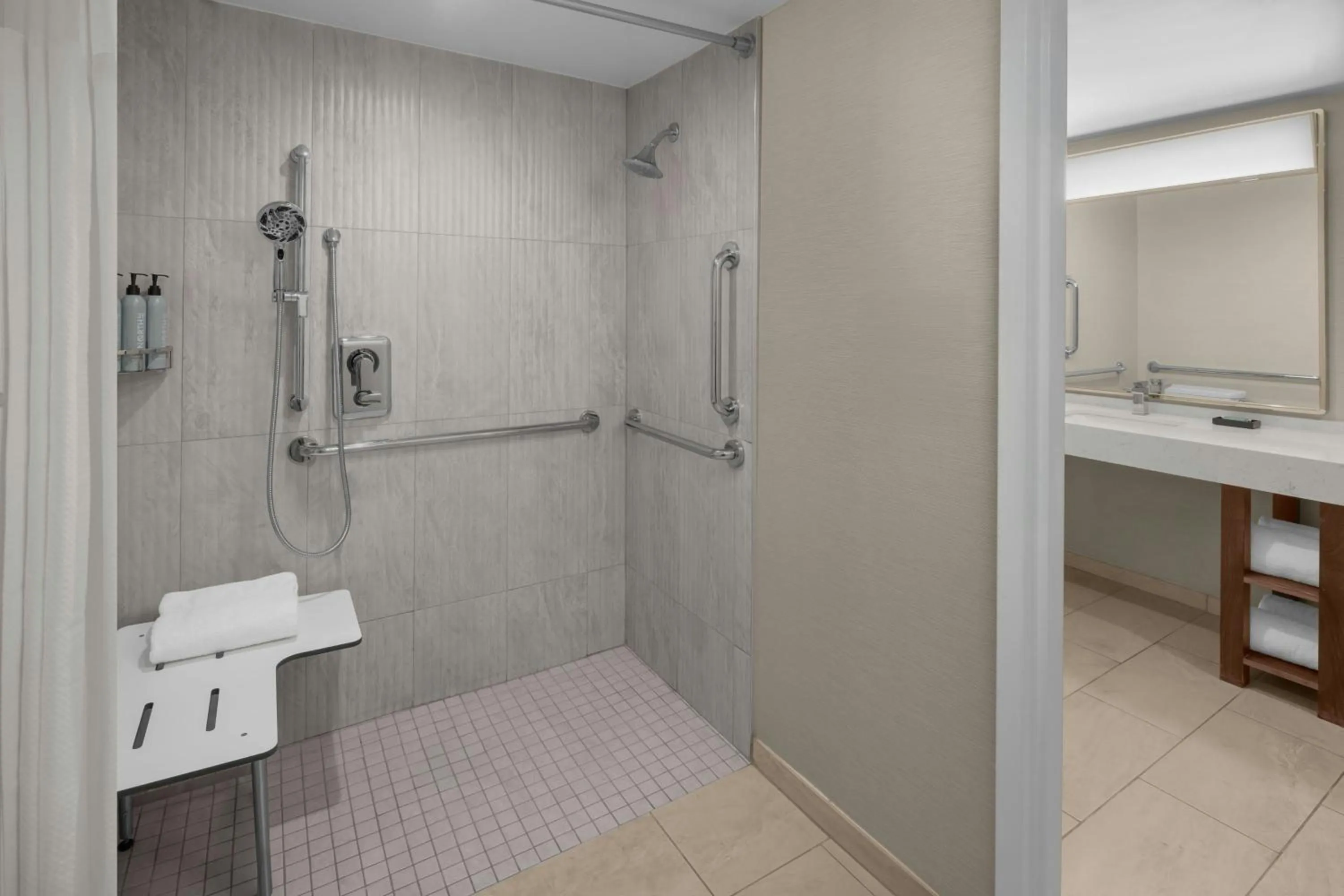 Bathroom in Courtyard Fort Lauderdale East Lauderdale-by-the-Sea