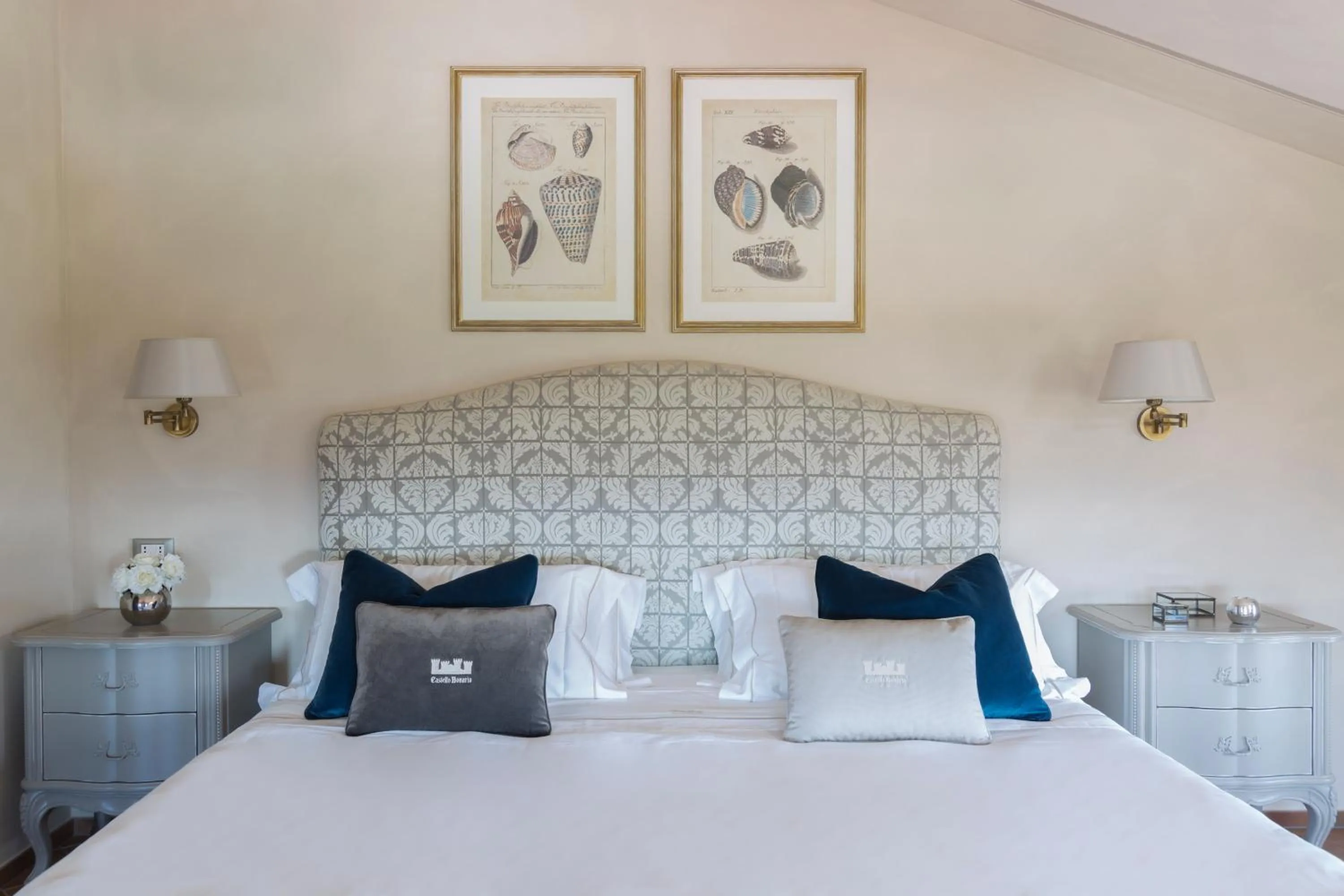 Bed in Castello Bonaria Wine & Spa Resort