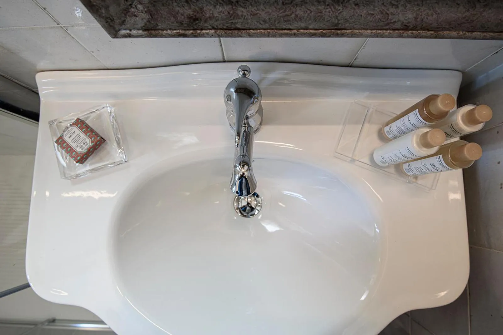 Bathroom in Castello Bonaria Wine & Spa Resort