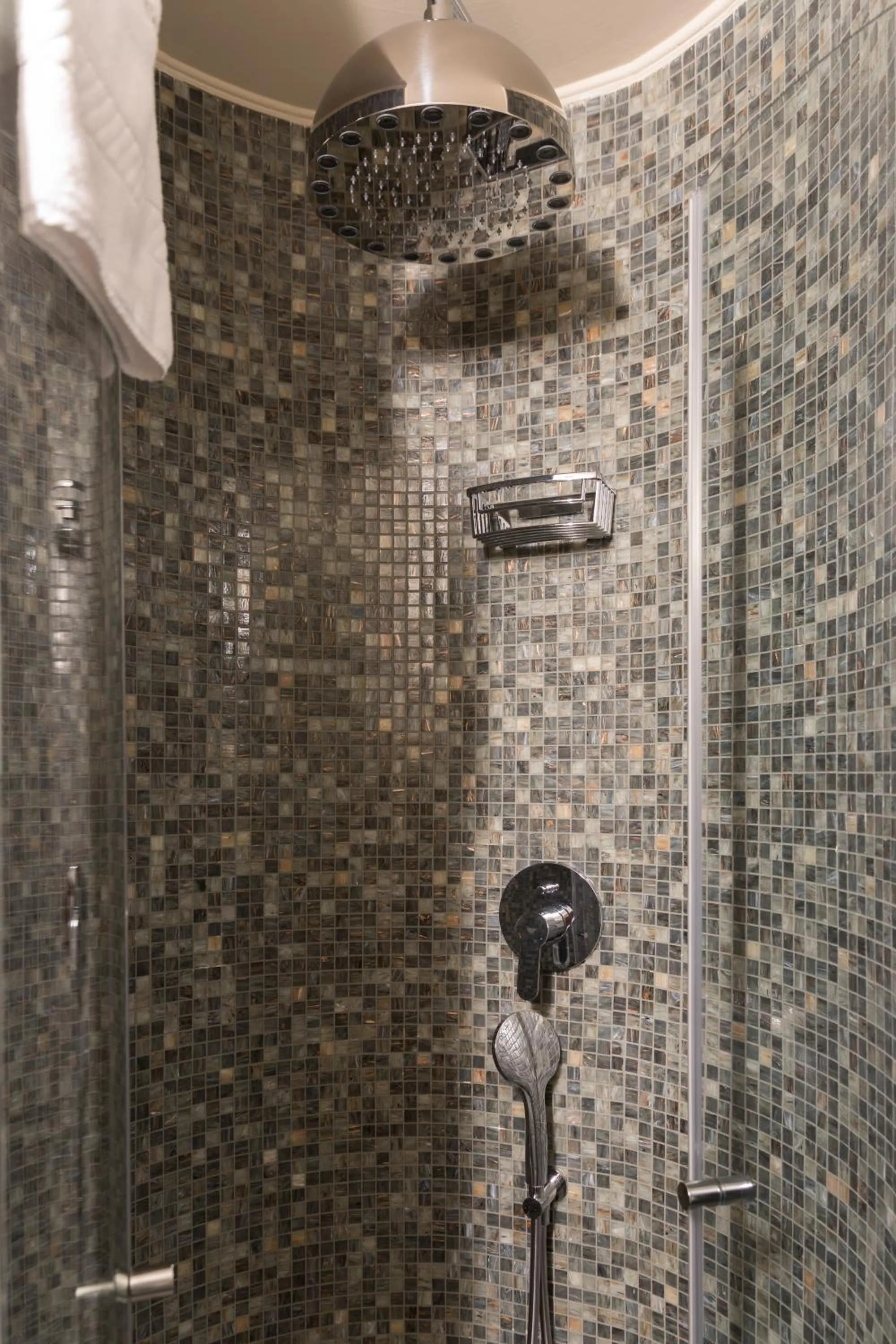Shower in Castello Bonaria Wine & Spa Resort