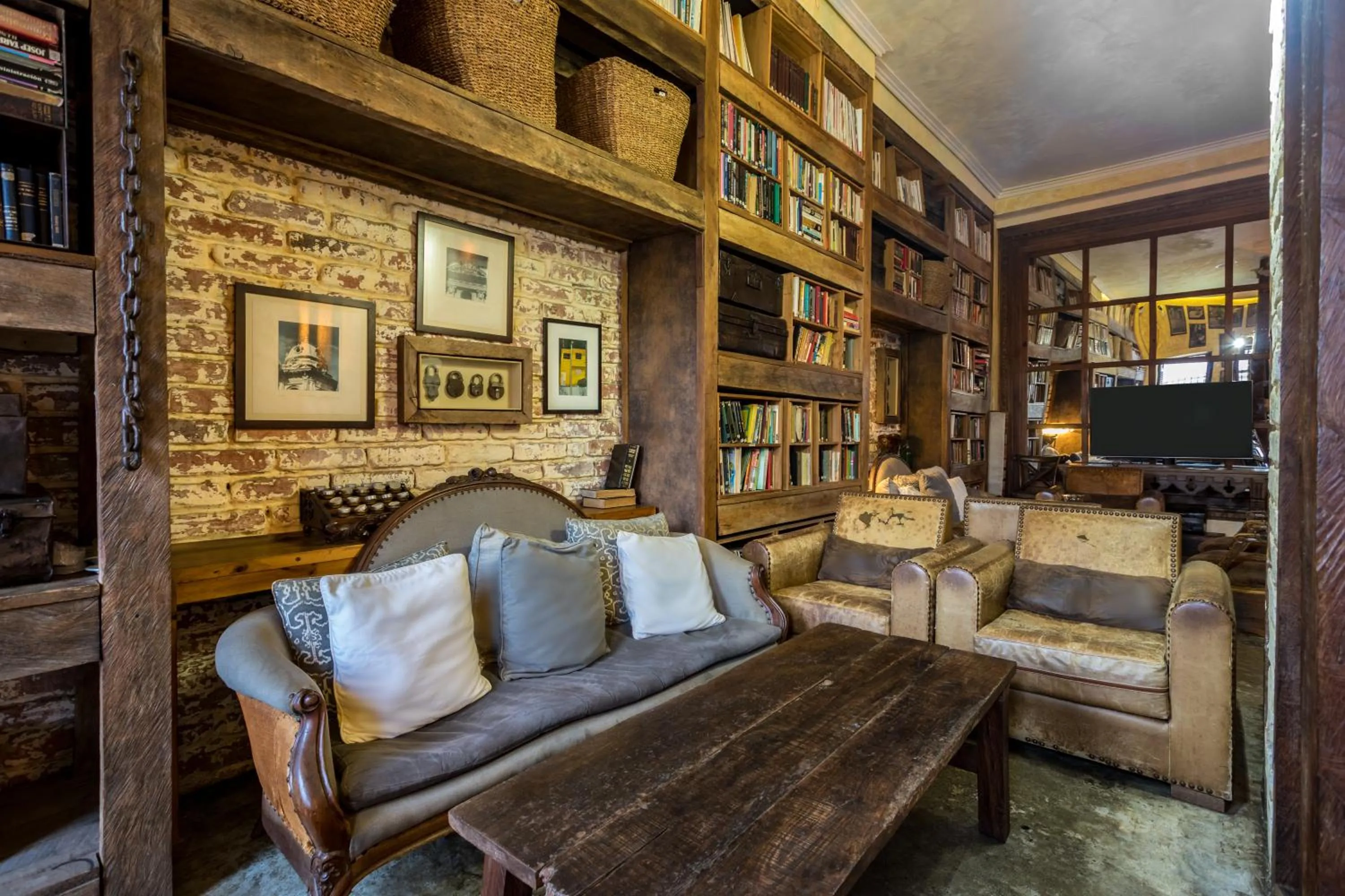 Restaurant/places to eat in Alko Hotel Casa Nispero