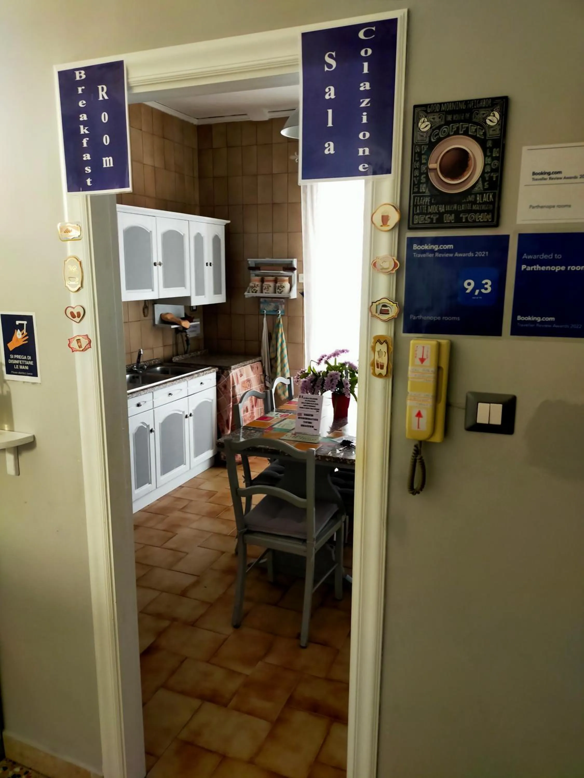 Breakfast in Parthenope rooms