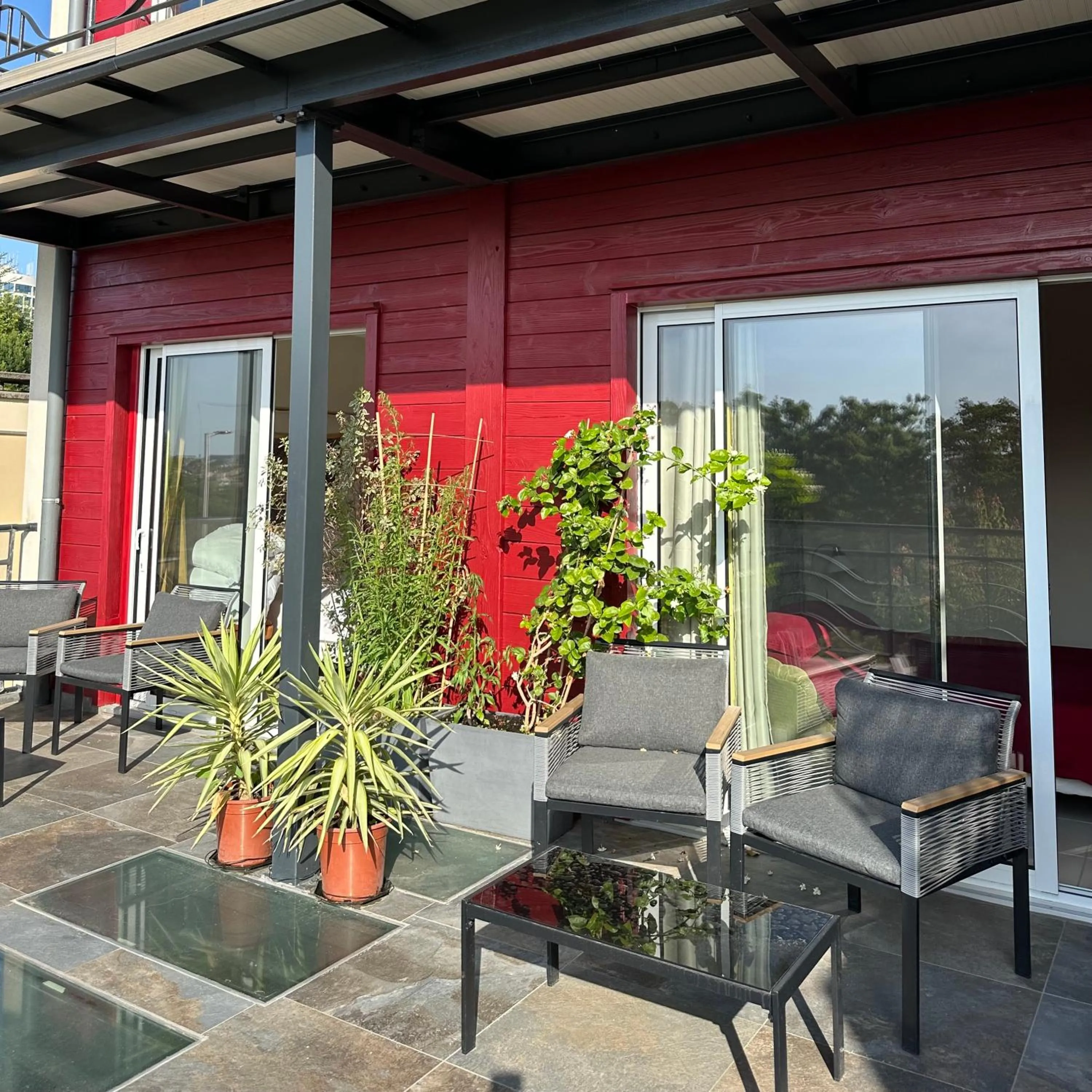 Patio in La Maison Du Coteau