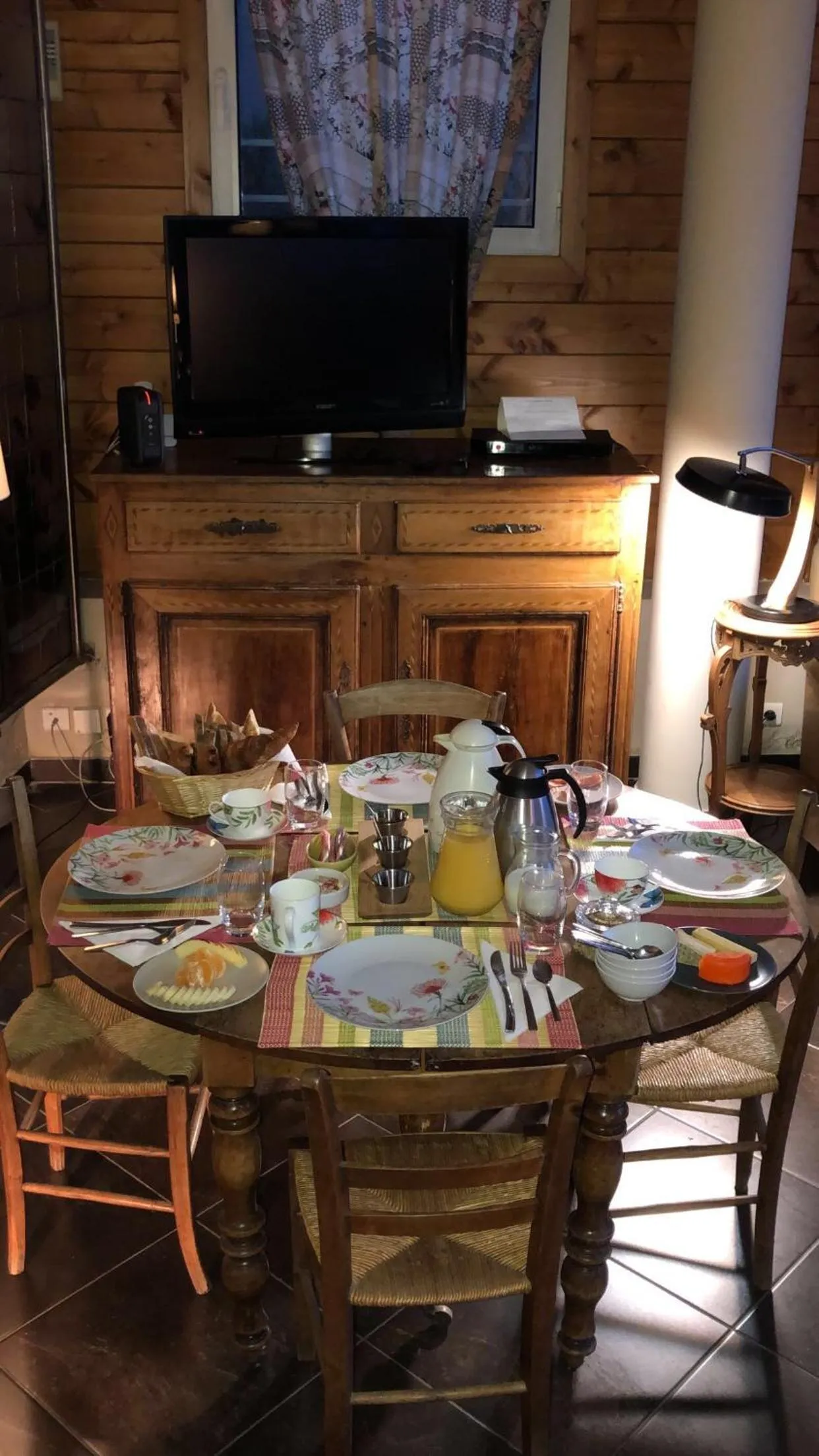 Breakfast in La Maison Du Coteau