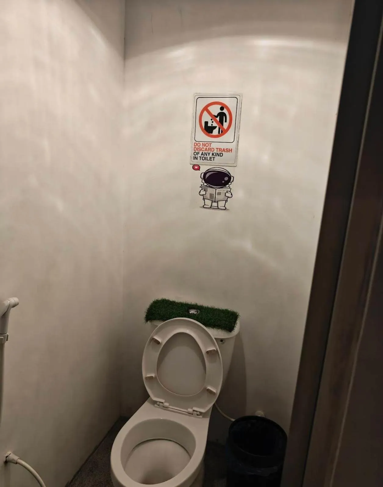 Toilet in Hashtag.Capsule.Hostel