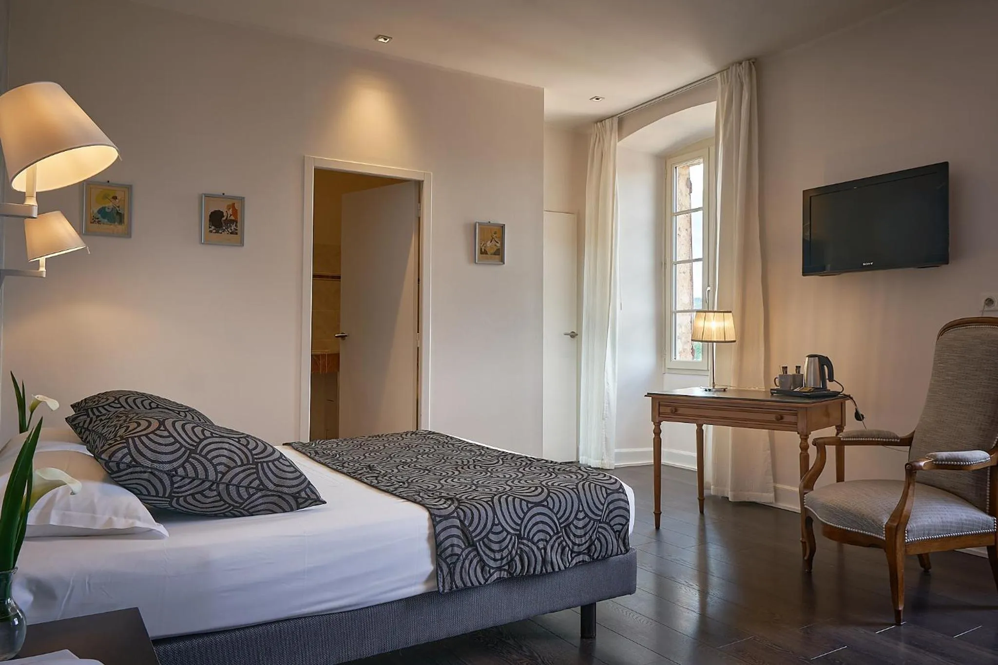 Bed in Chateau de Creissels