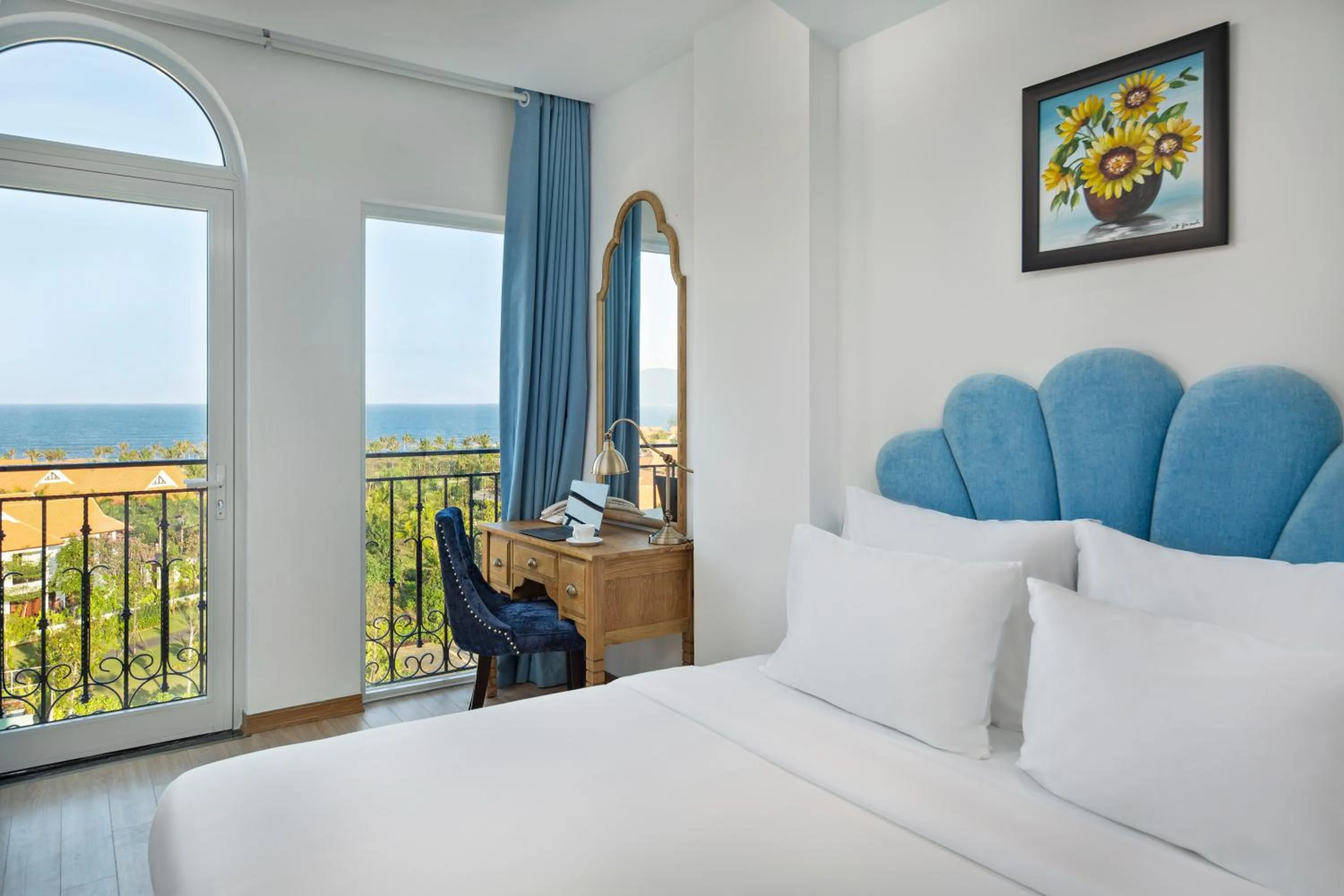 Bed in Adaline Hotel & Apartment