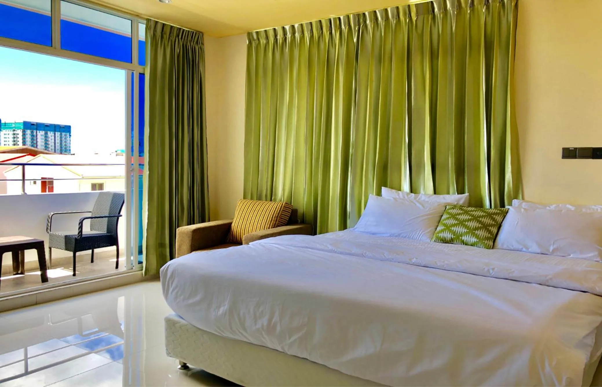 Nearby landmark, Bed in CONTENTO RETREAT