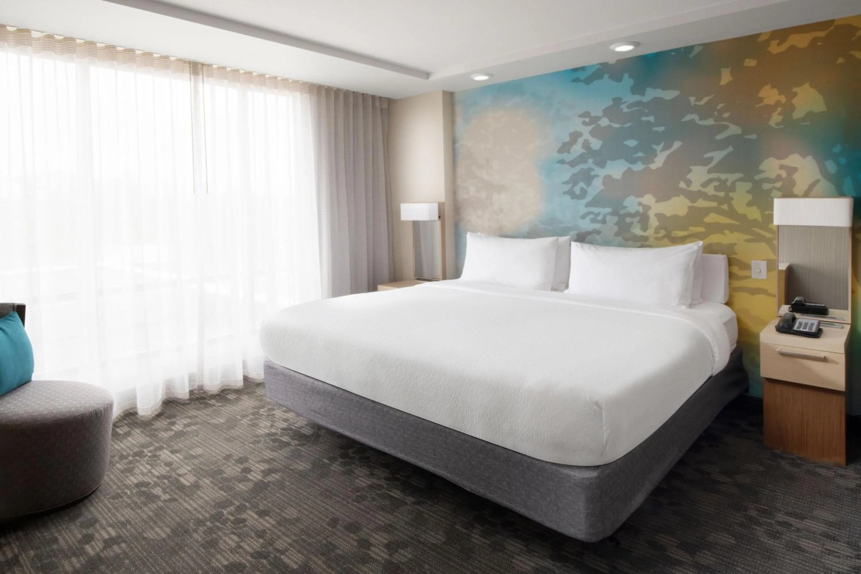 Bedroom, Bed in Courtyard by Marriott Edina Bloomington