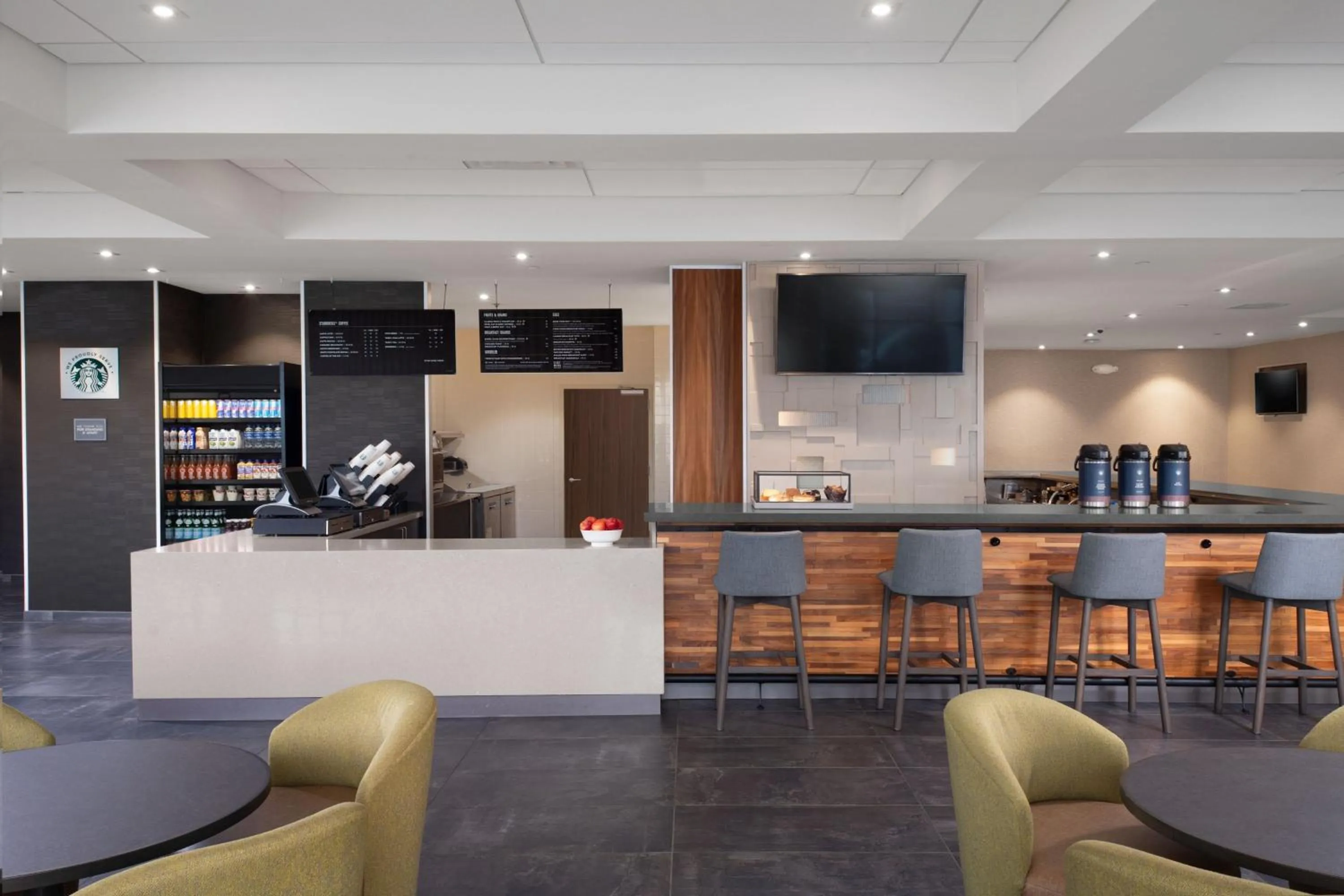 Lounge or bar in Courtyard by Marriott Edina Bloomington