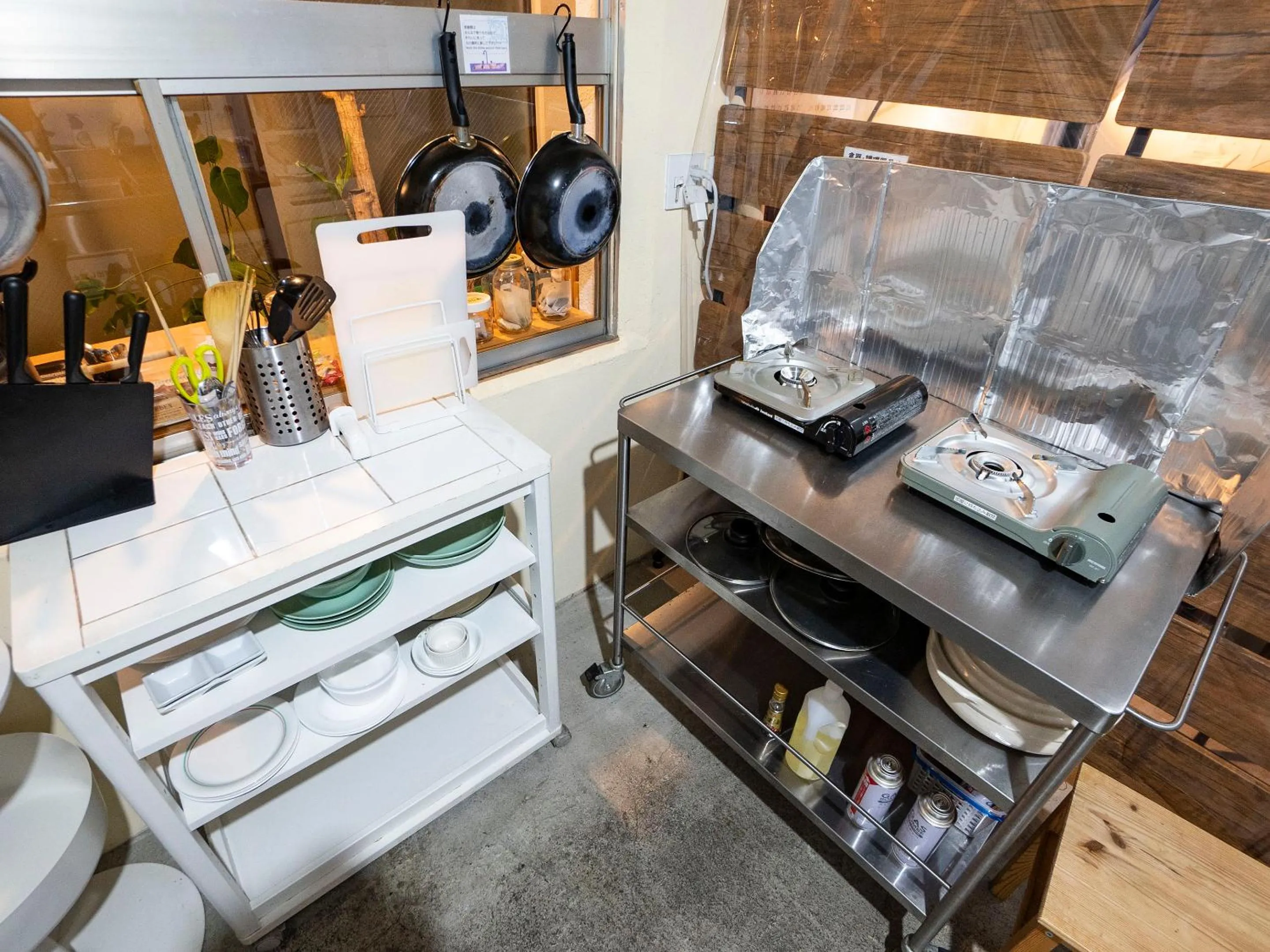 Kitchen or kitchenette in WE HOME HOTEL and KITCHEN 市川 船橋