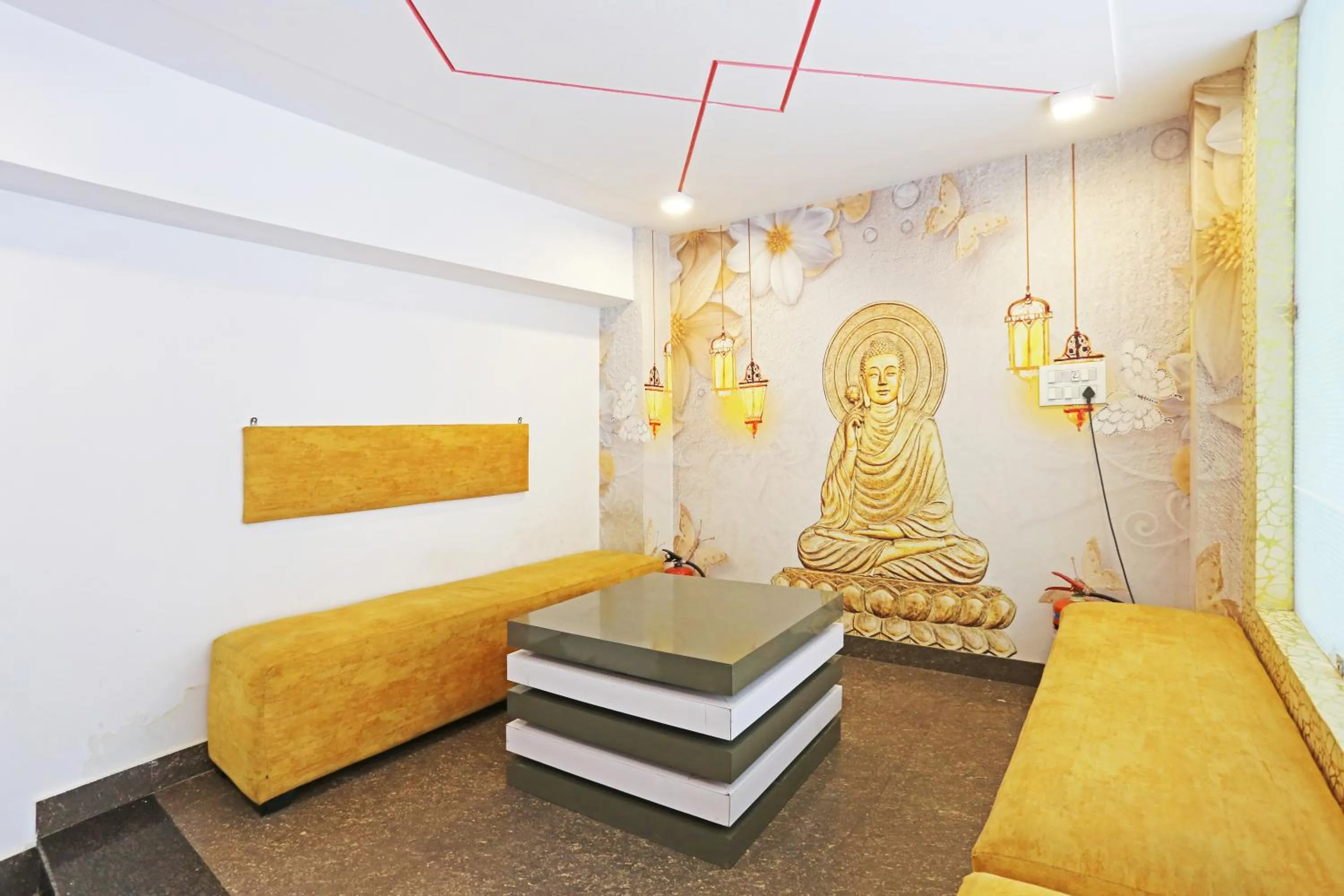 Seating area, Bed in Hotel Star Inn-Near Delhi Airport