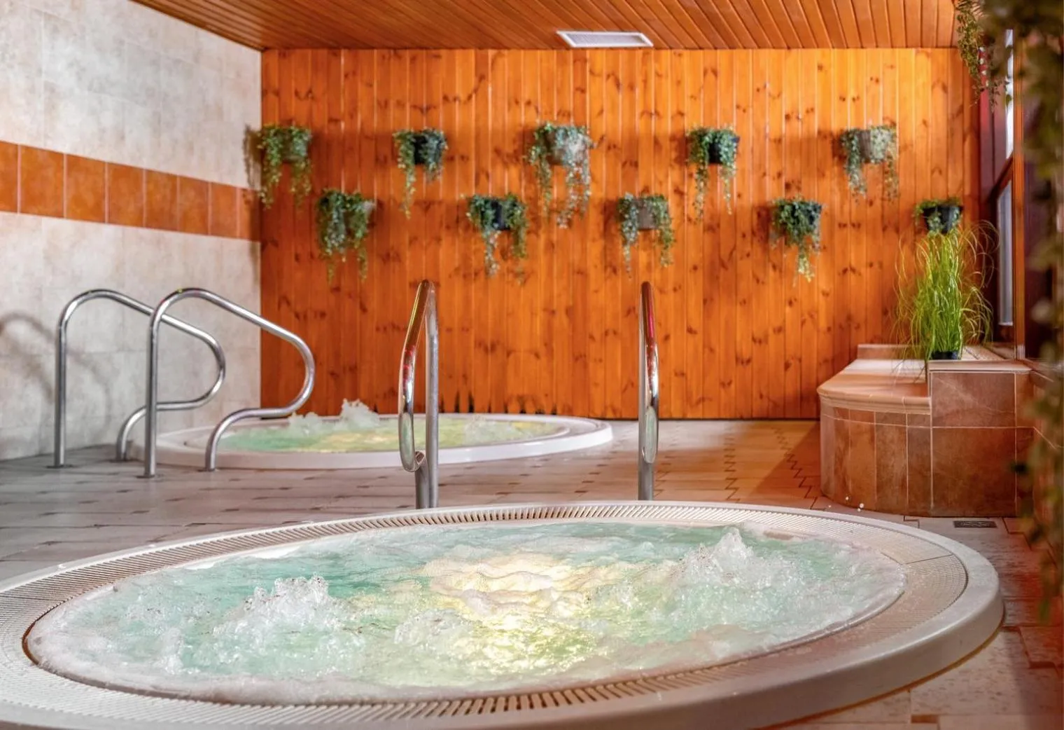 Hot Tub in Hotel Club Tihany