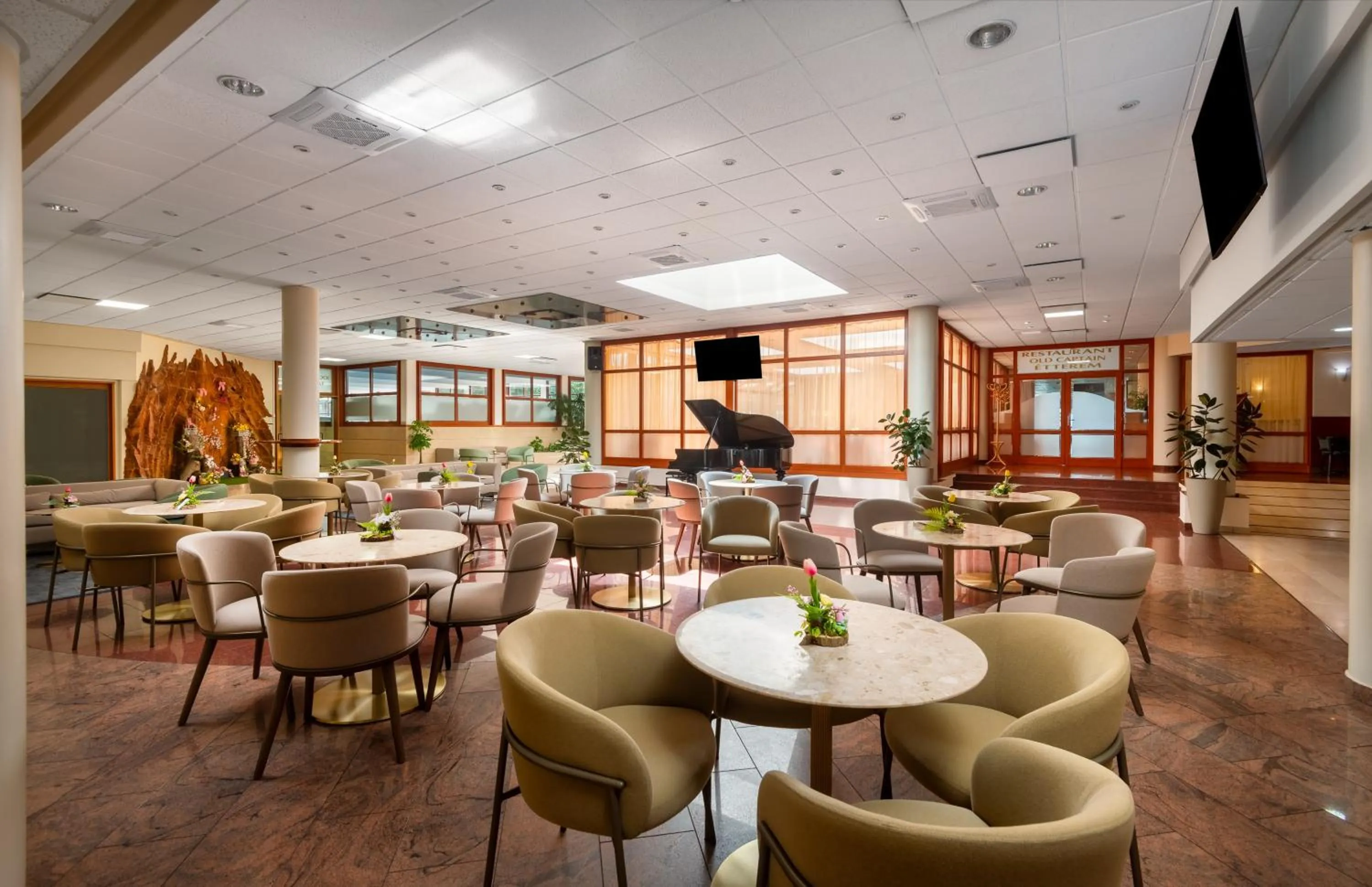 Lobby or reception in Hotel Club Tihany