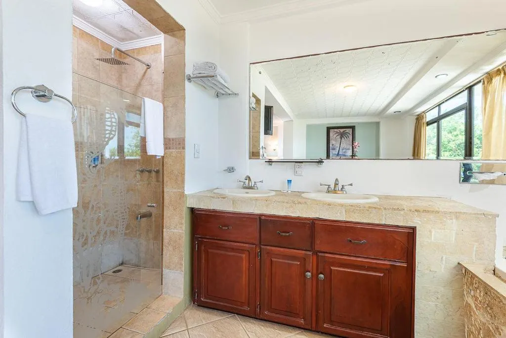 Paradise Jaco Beach Front