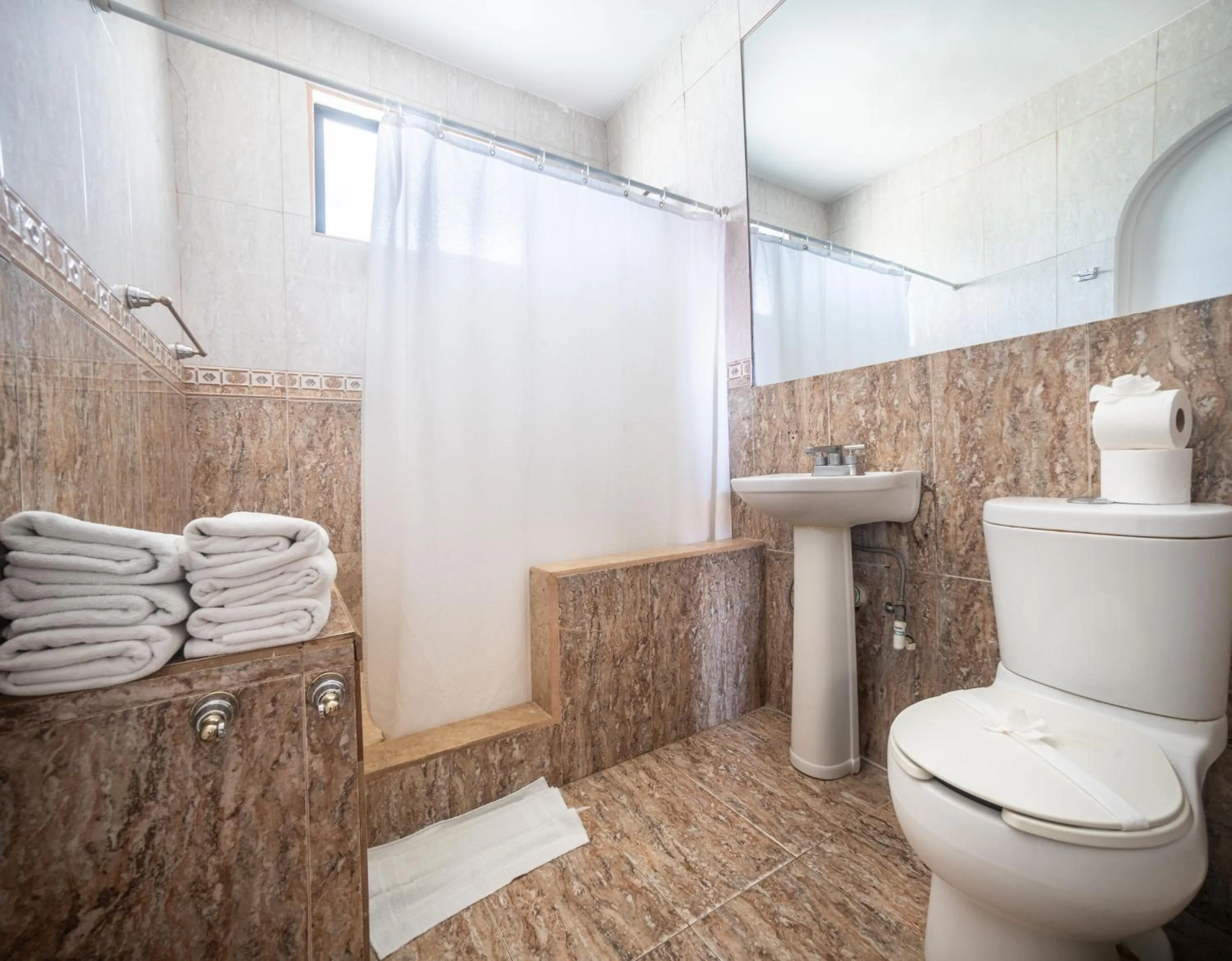 Shower in Paradise Jaco Beach Front