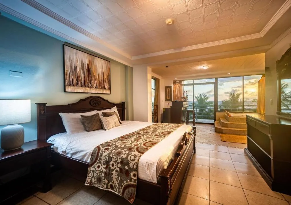 Bed in Paradise Jaco Beach Front