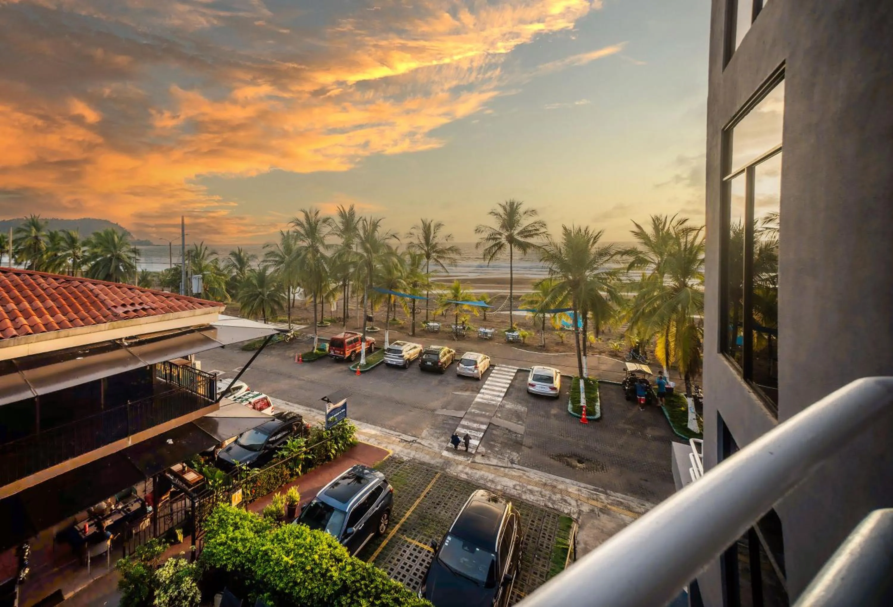 Property building in Paradise Jaco Beach Front