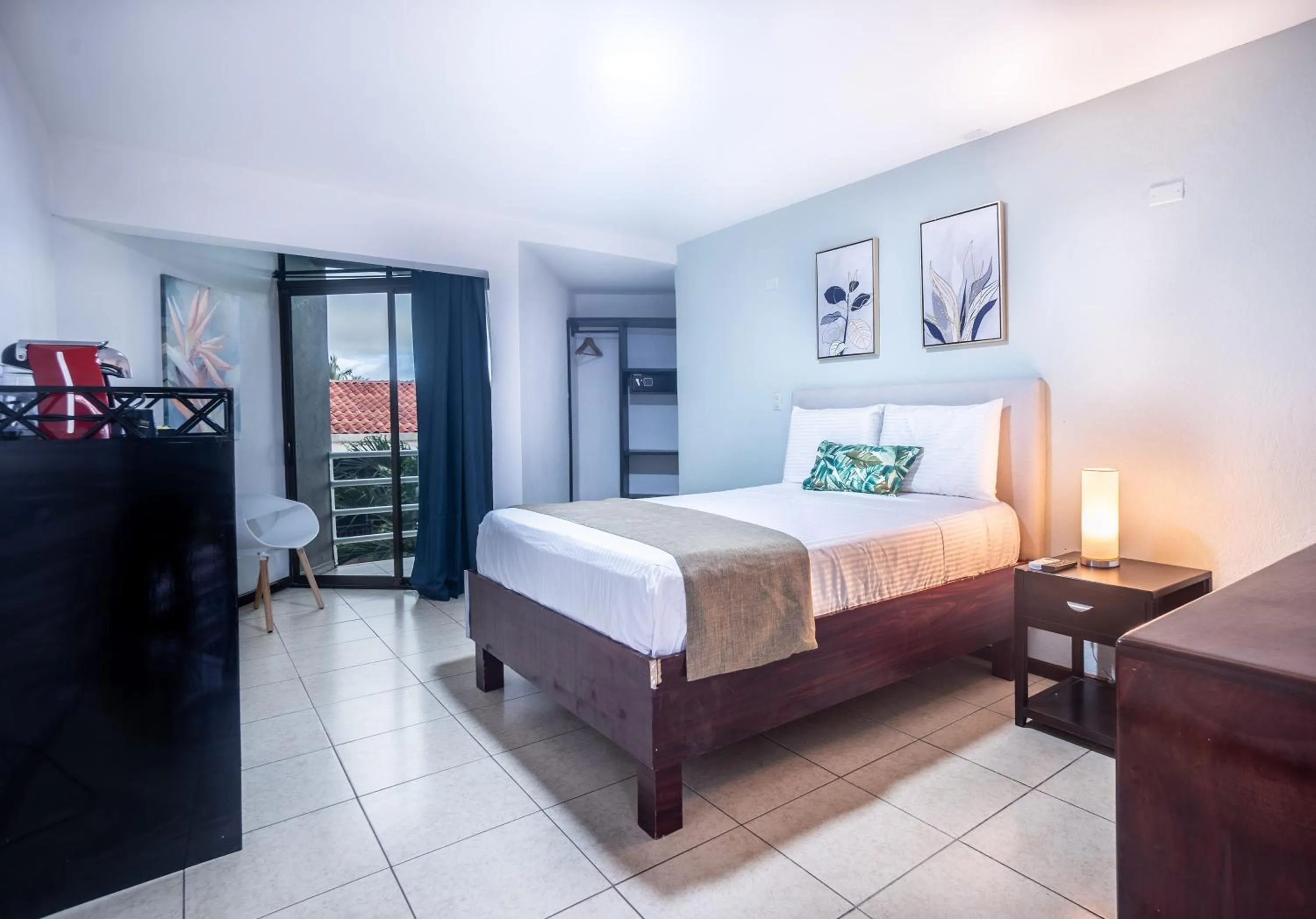 Bed in Paradise Jaco Beach Front