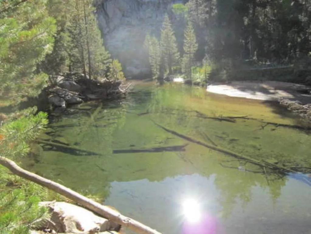 The Historic West Walker Motel