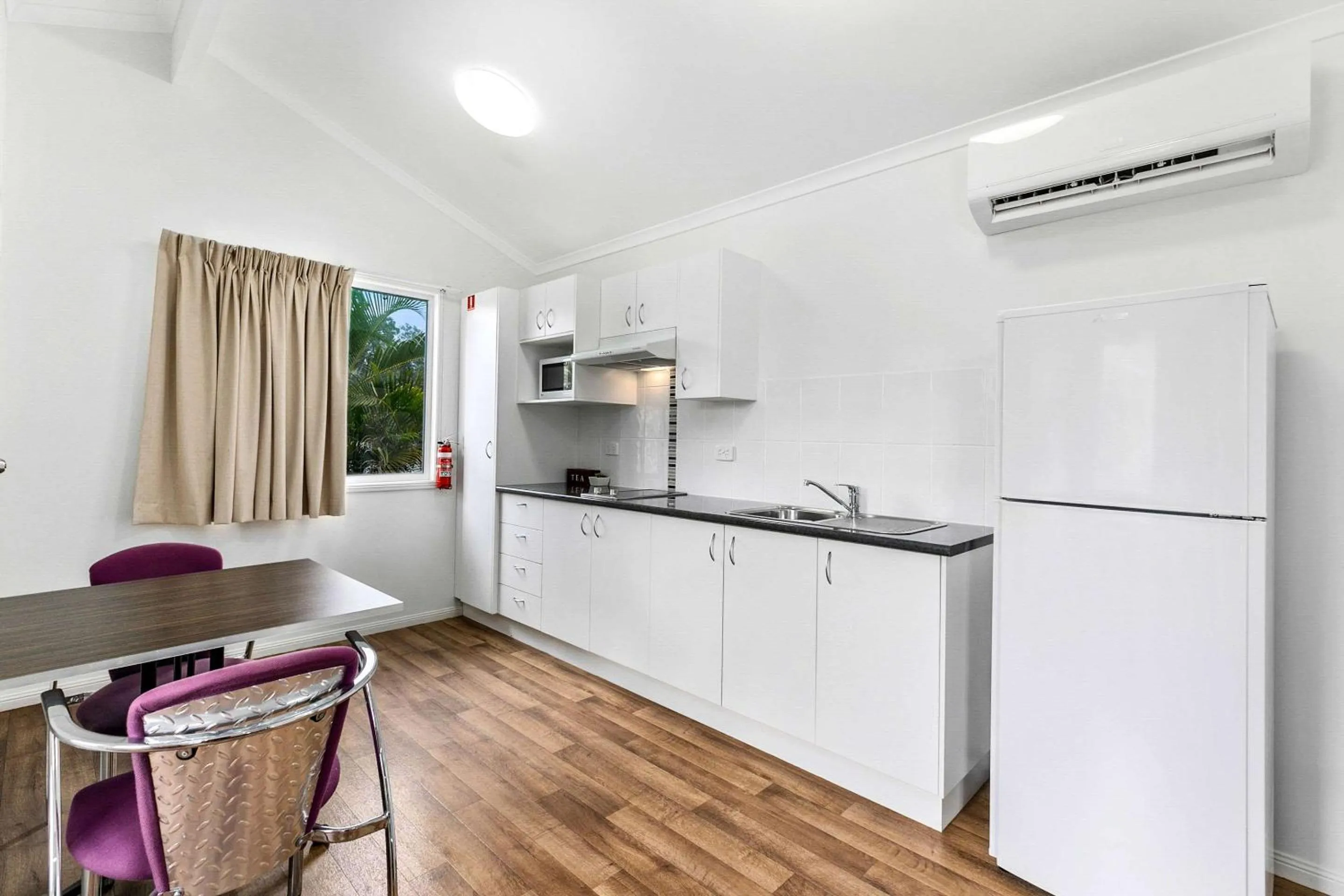 Bedroom in Parkland Resorts Calliope