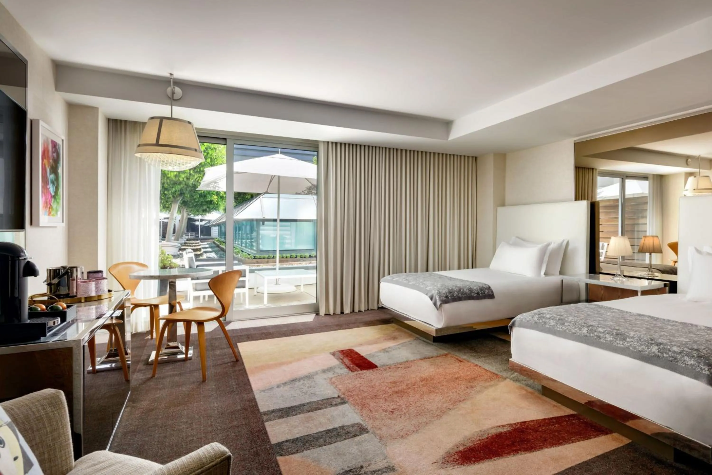 Photo of the whole room, Bed in SLS Hotel, a Luxury Collection Hotel, Beverly Hills