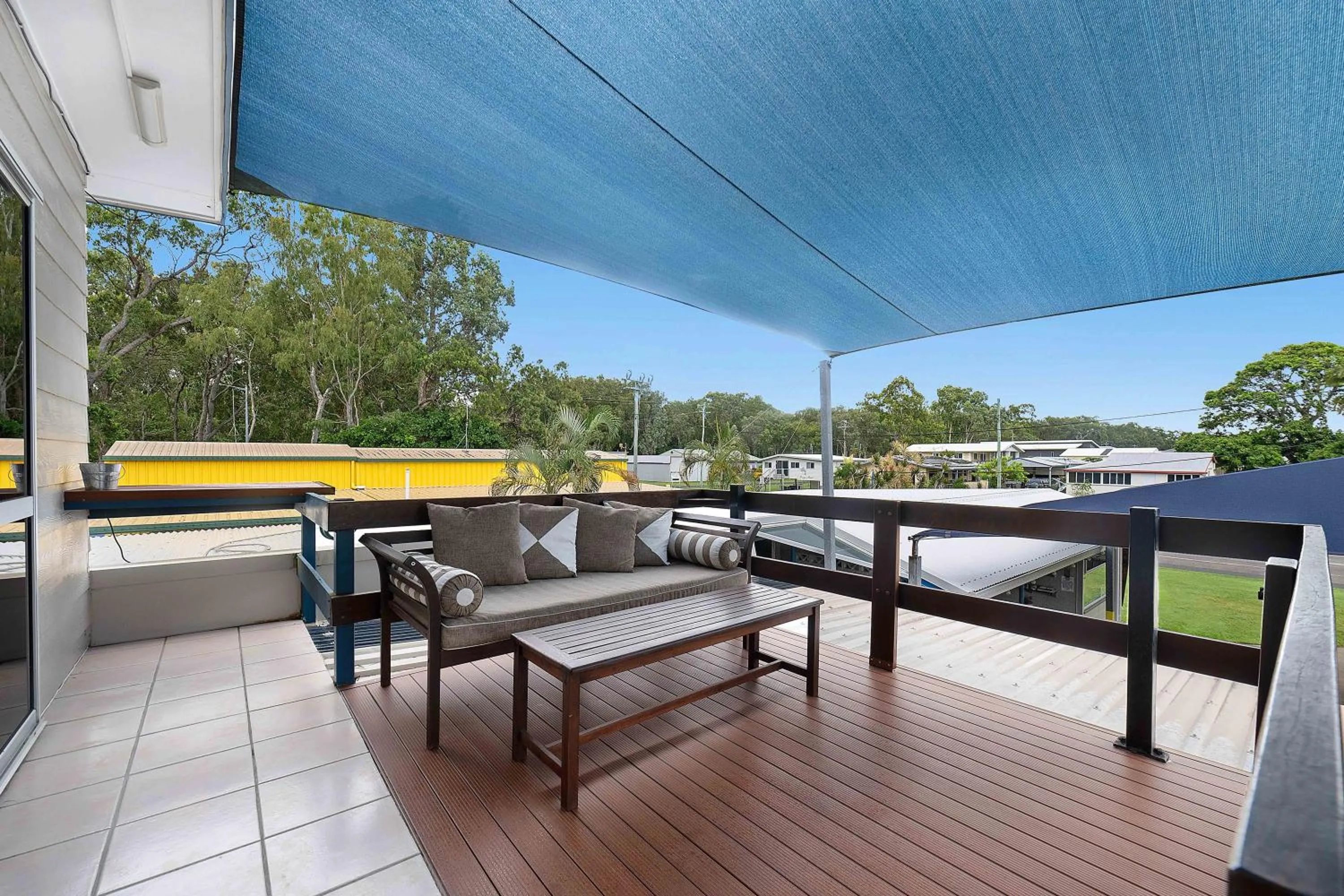 Seaforth Holiday Units