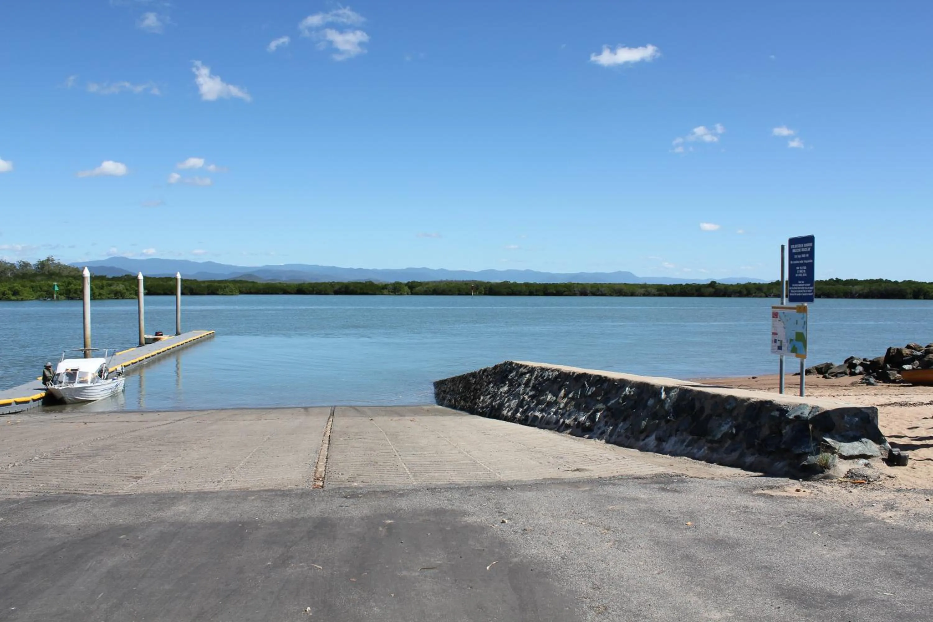 Seaforth Holiday Units