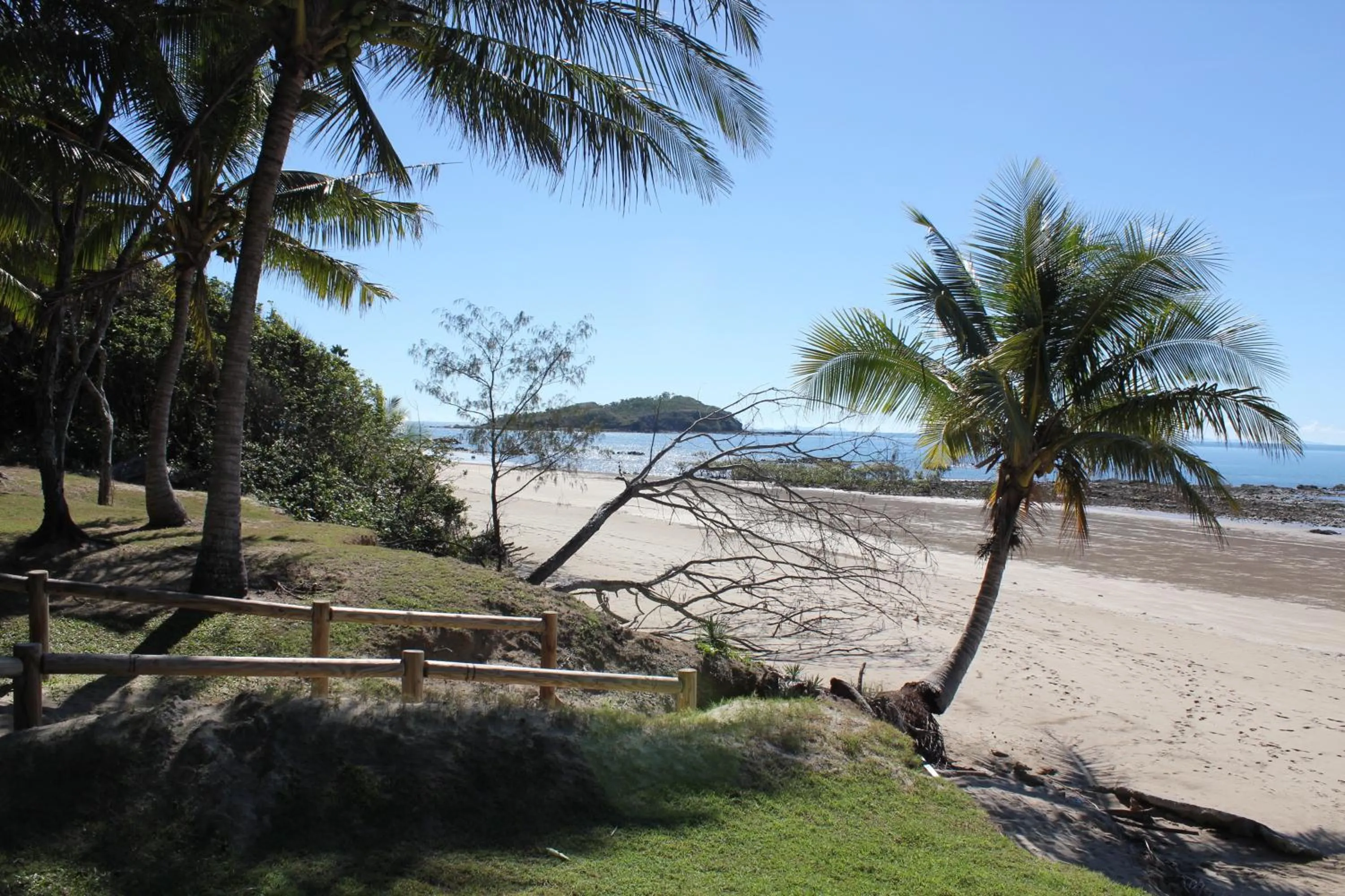 Seaforth Holiday Units