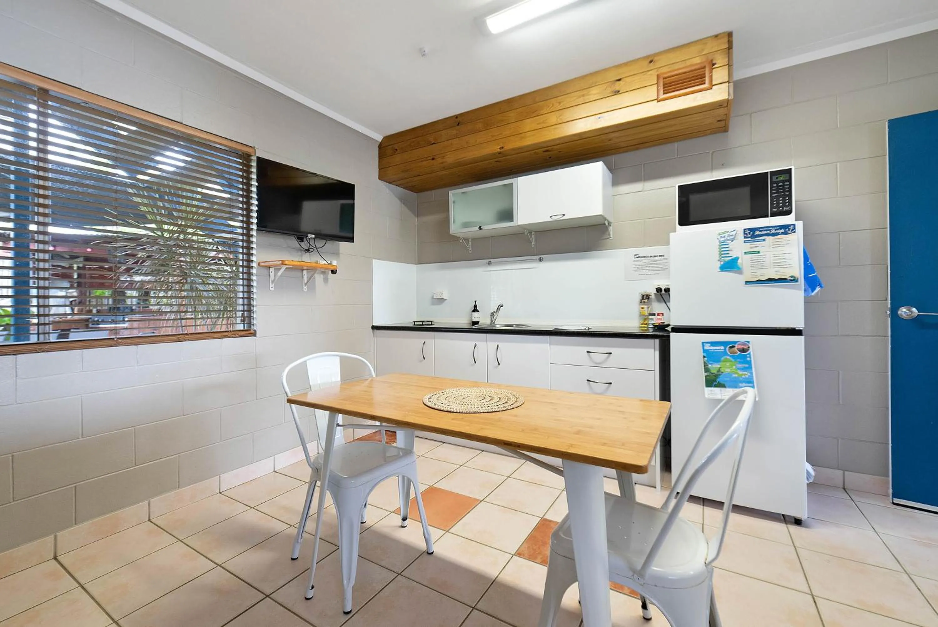 Seaforth Holiday Units