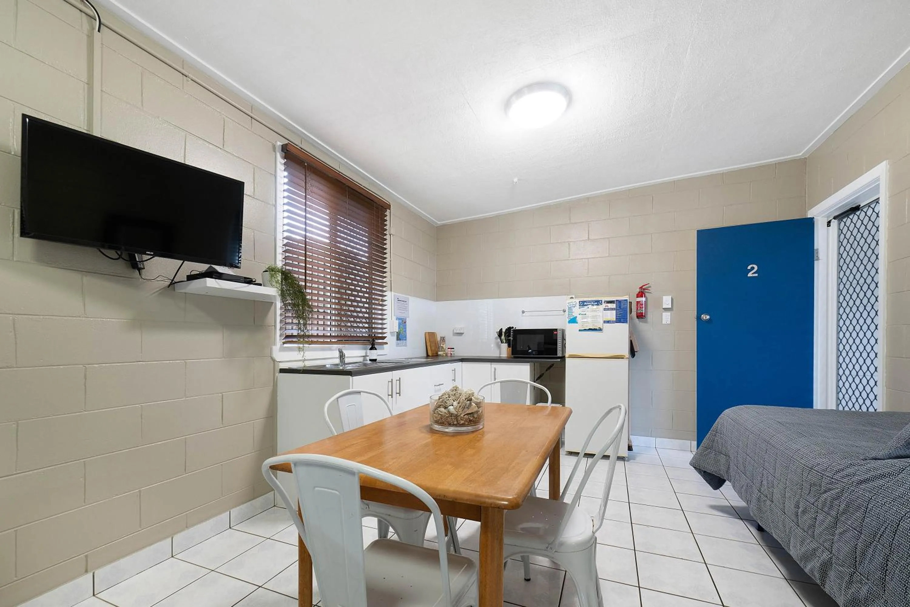 Seaforth Holiday Units