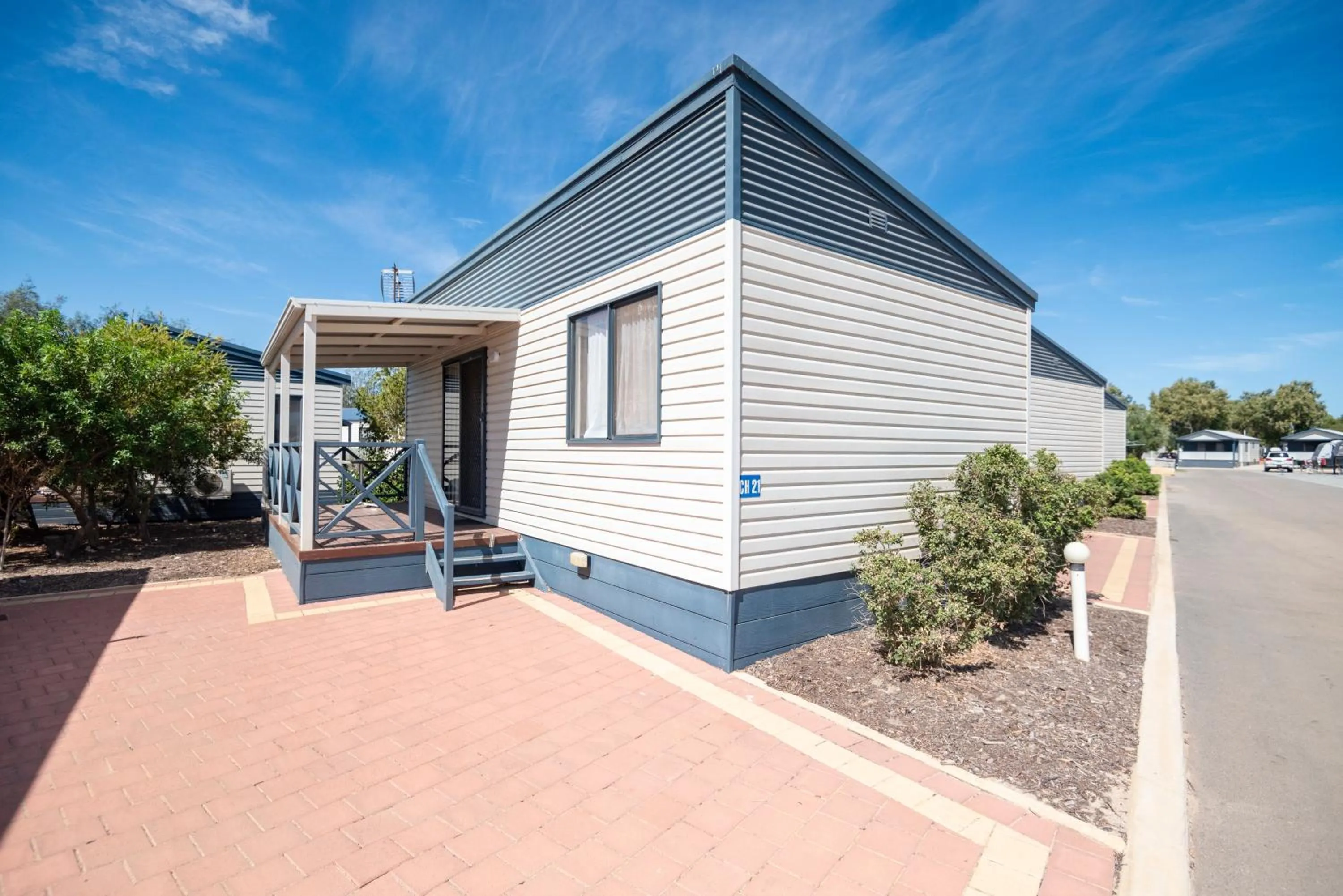 Property building in Jurien Bay Tourist Park