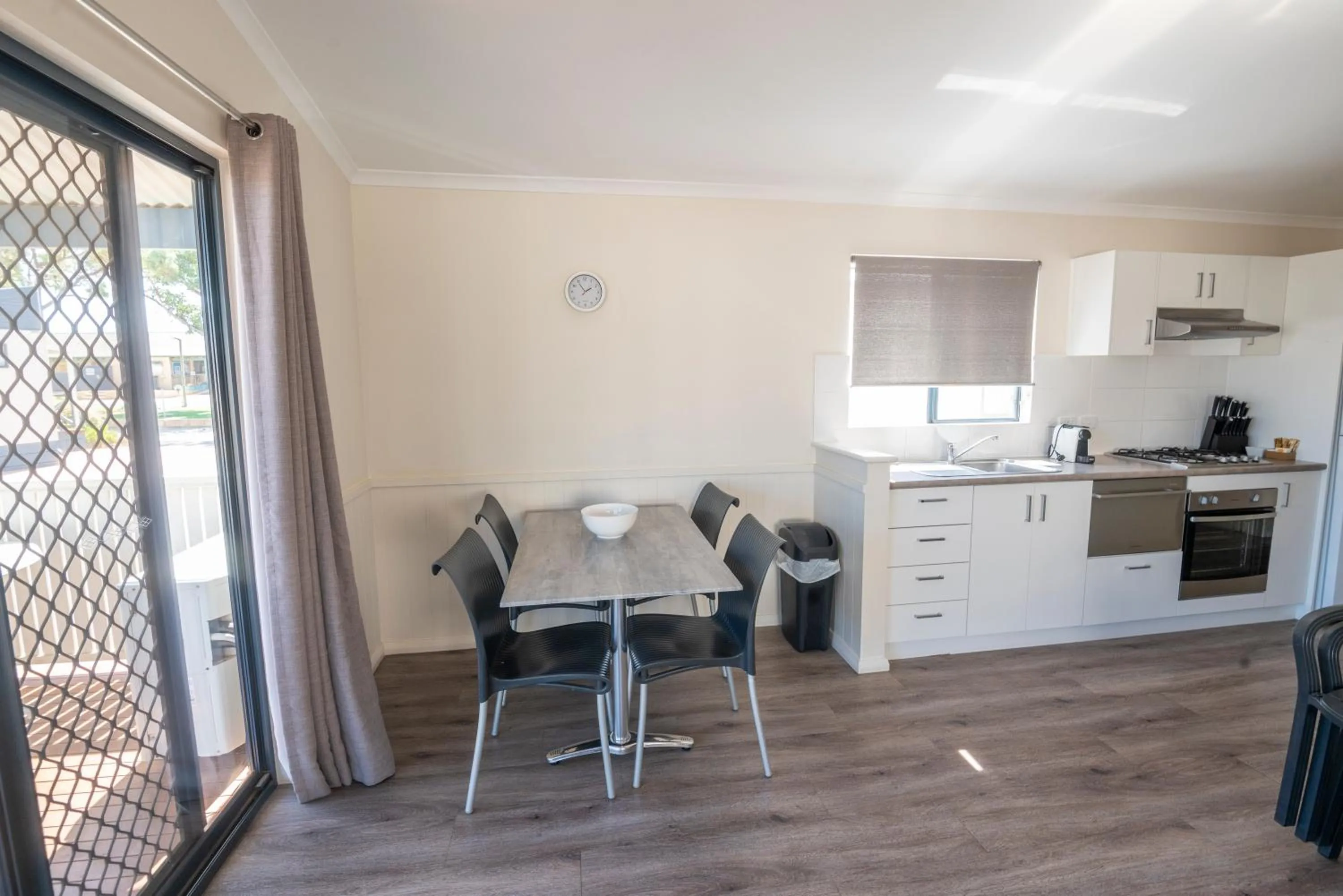 Dining area in Jurien Bay Tourist Park