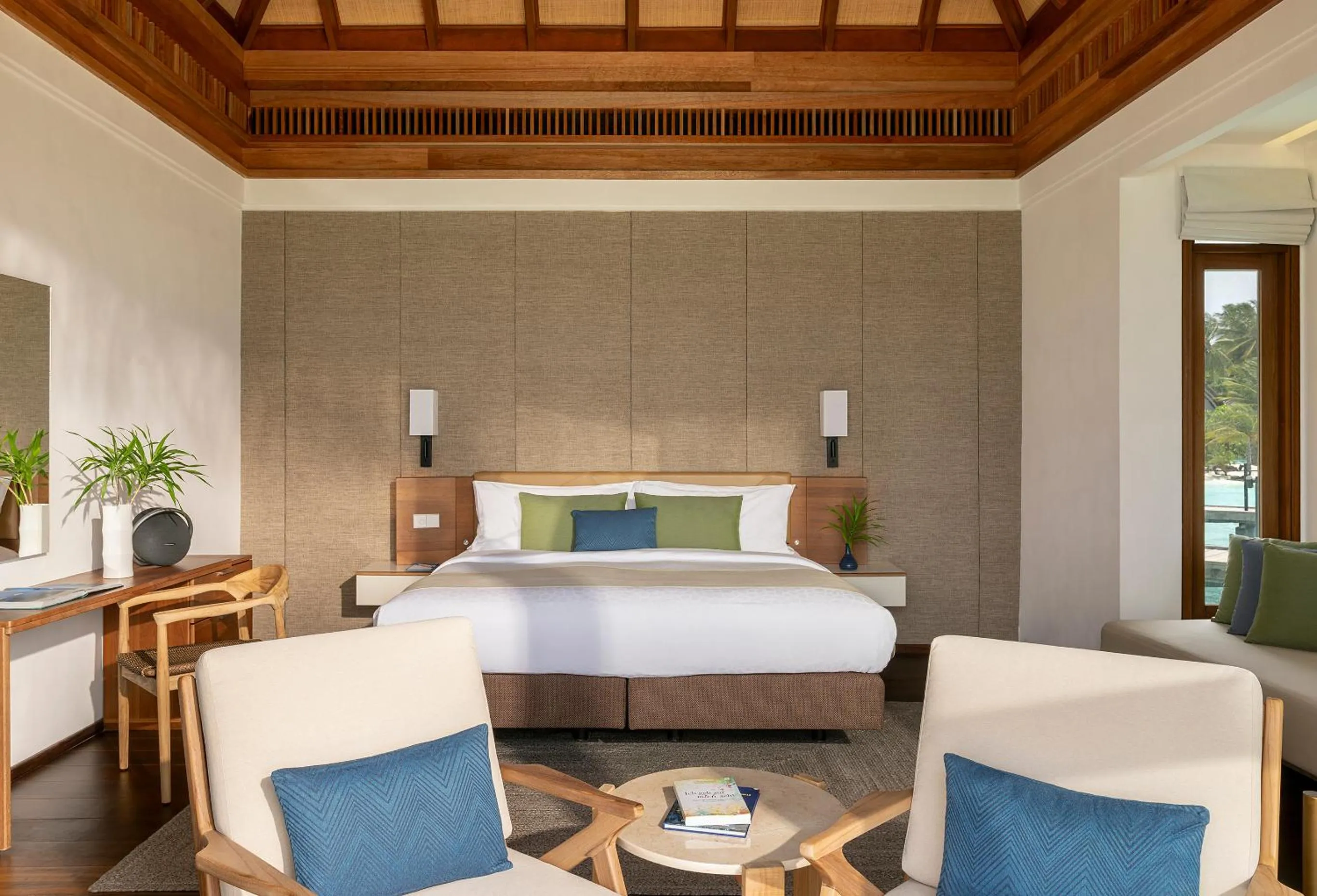 View (from property/room), Bed in Kandolhu Maldives