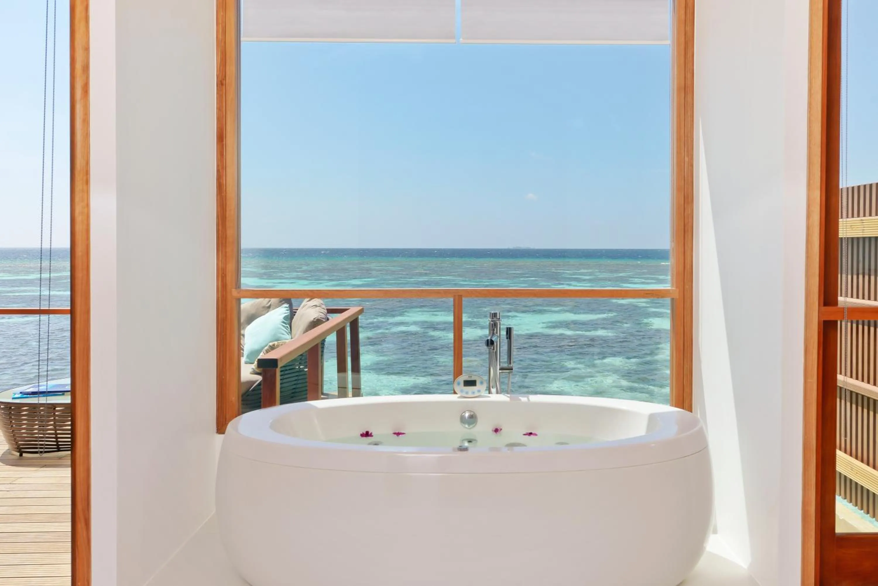 Day in Kandolhu Maldives