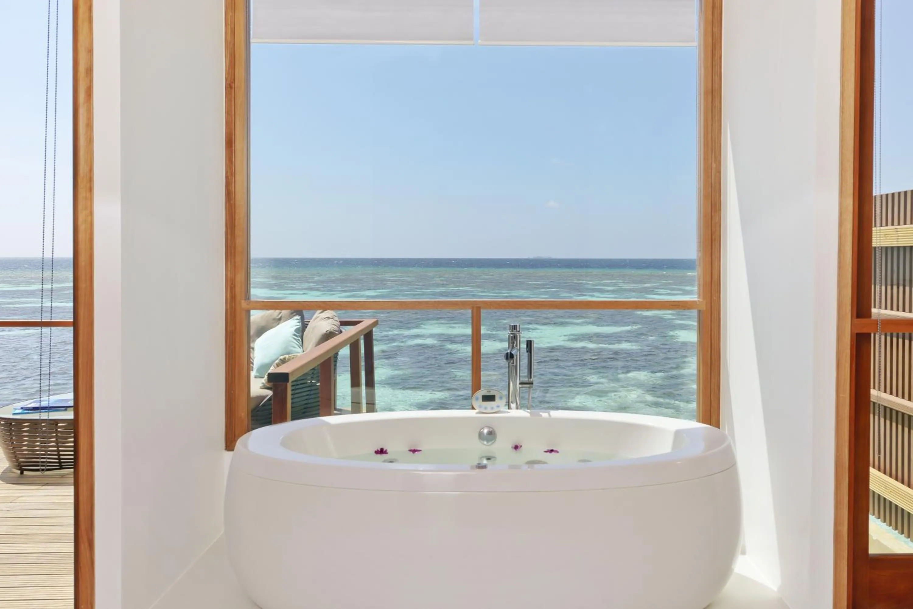 Day in Kandolhu Maldives