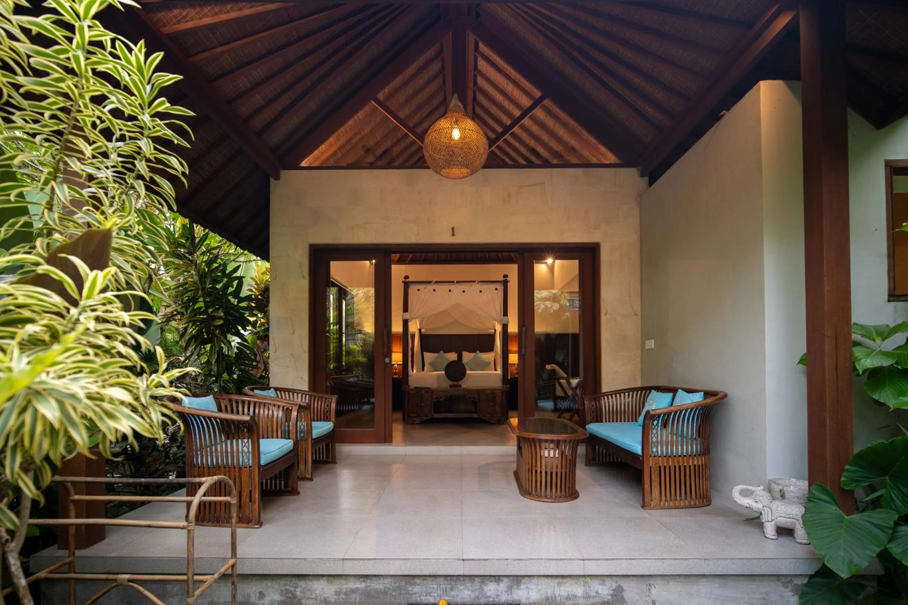 Patio in Sama's Cottages and Villas