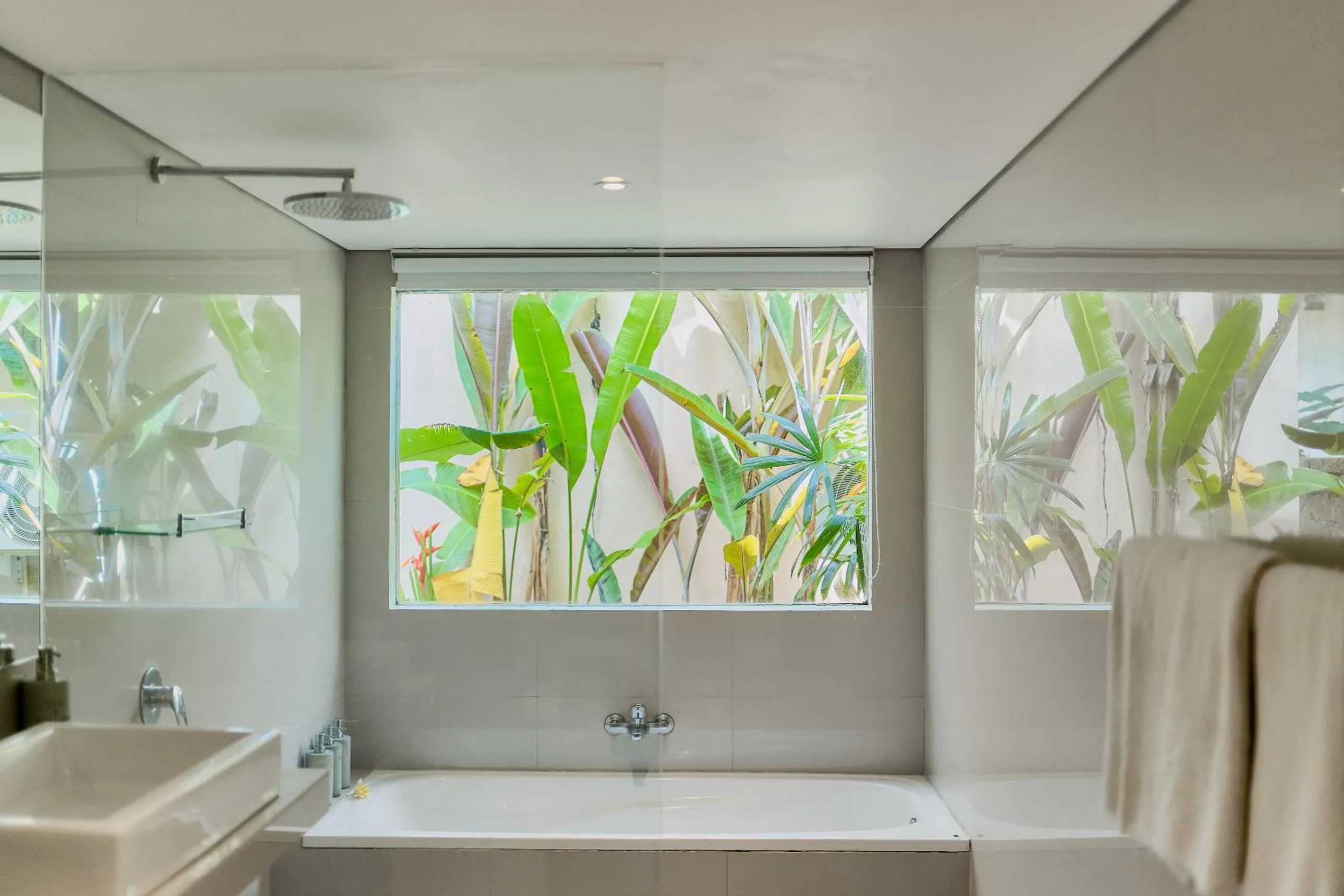 Sama's Cottages and Villas