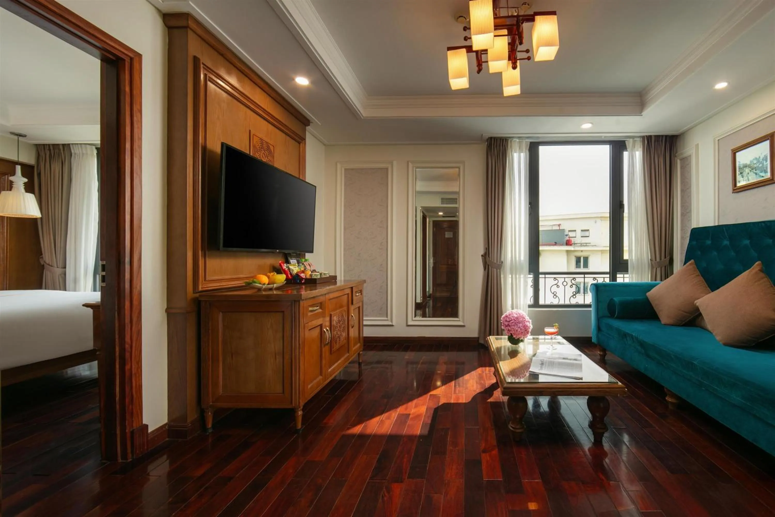 Area and facilities, Bed in Hanoi Pearl Hotel