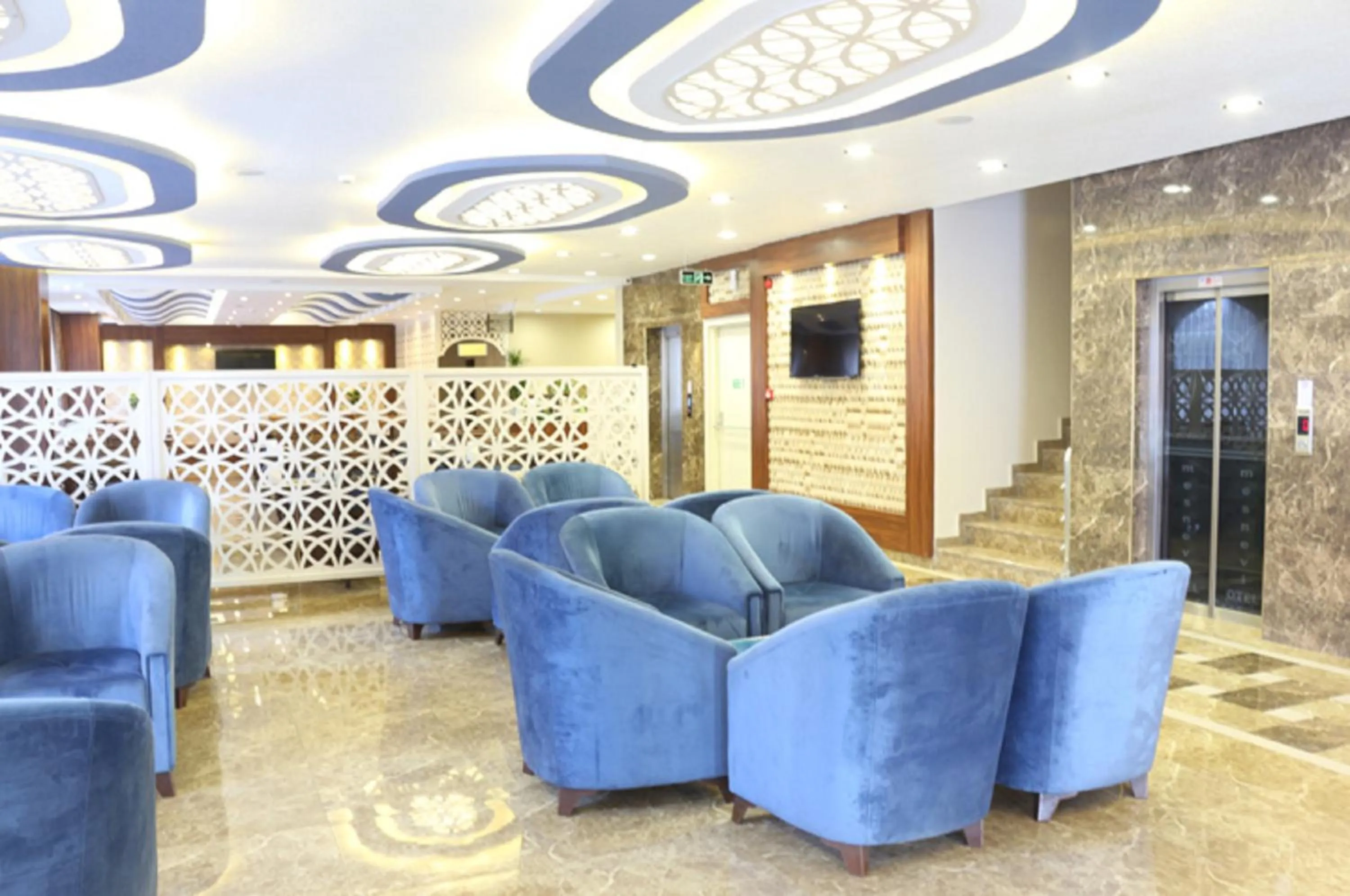 Lobby or reception in Mesnevi Hotel