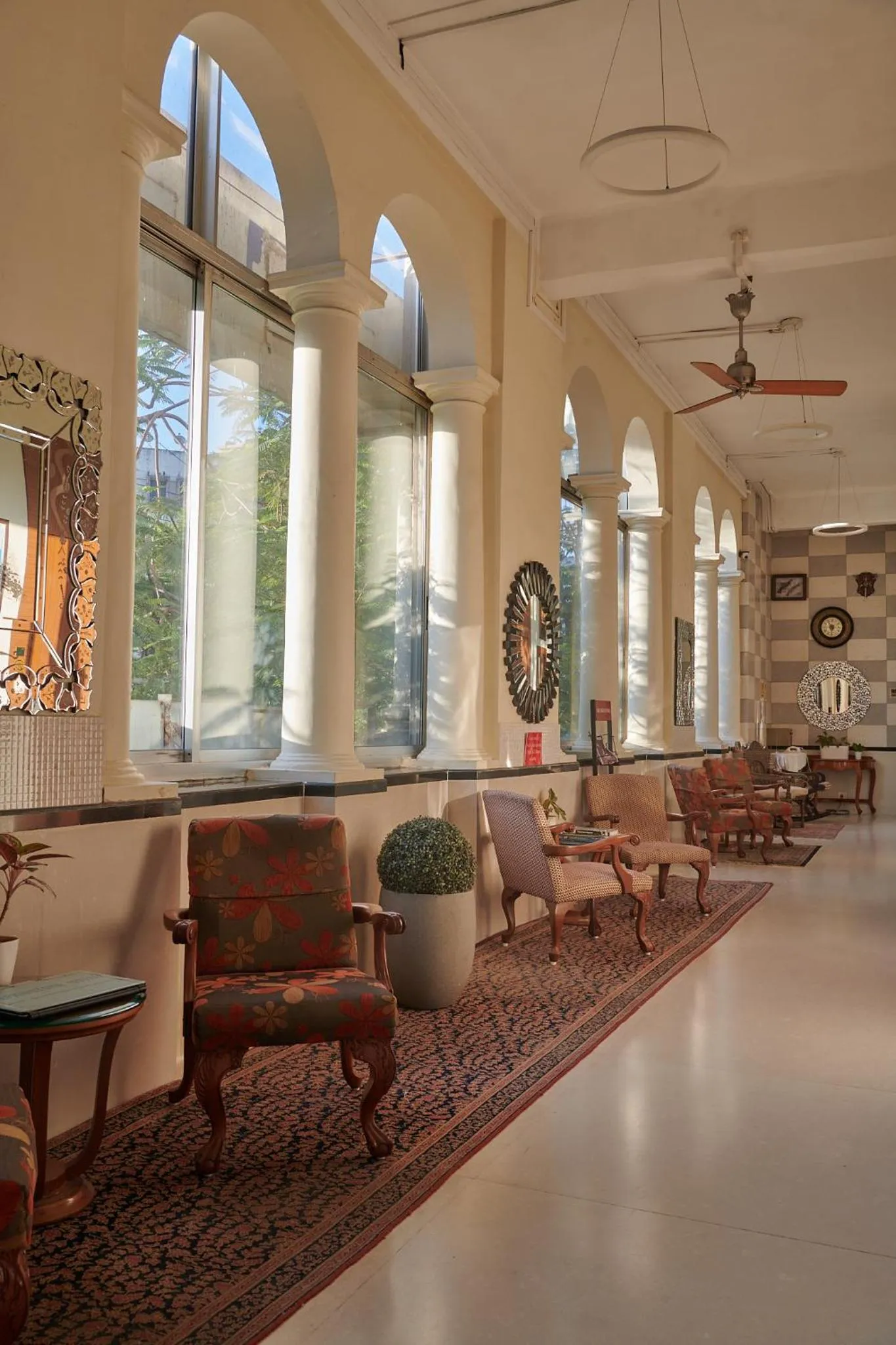 Lobby or reception in Elphinstone Hotel