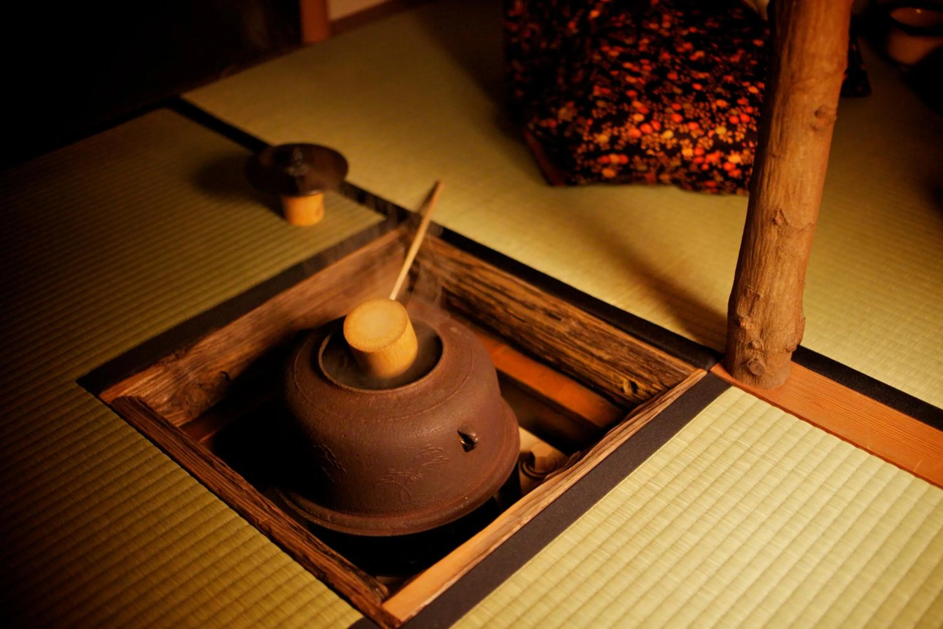 Decorative detail in Dogo Kan